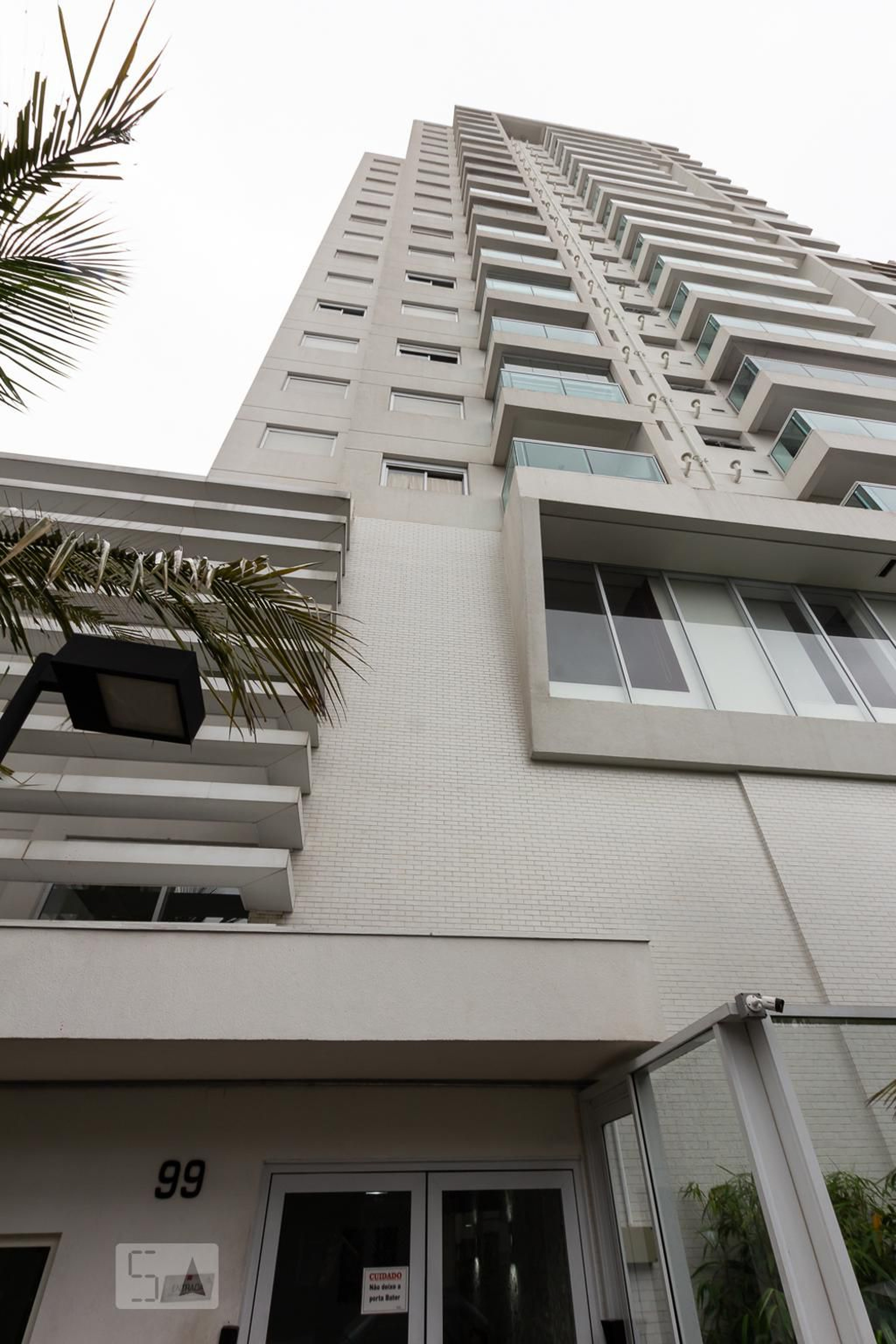 Fachada Condomínio Personal Home Design