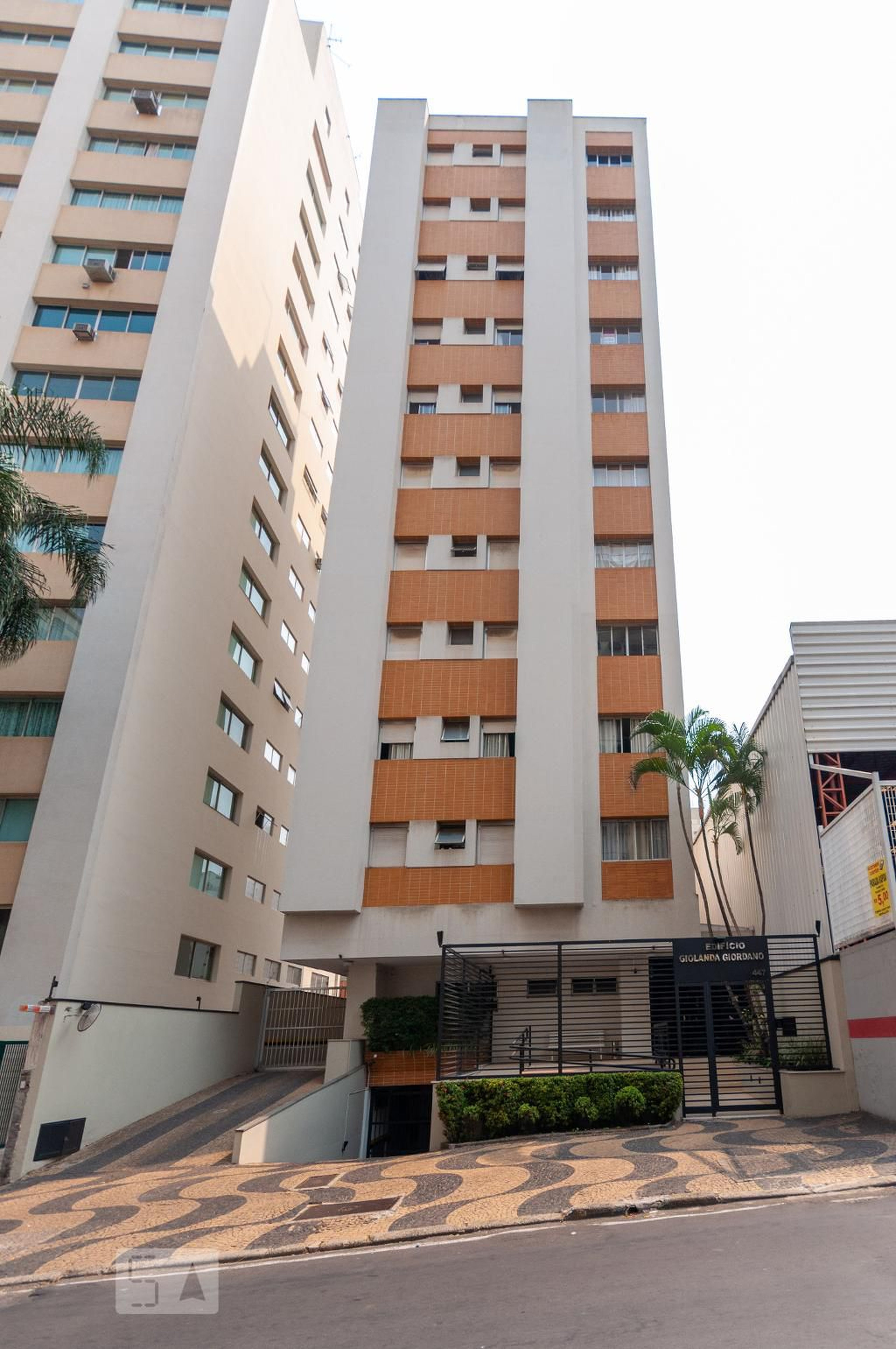 Fachada do Prédio Condomínio em Rua Conceição, 447