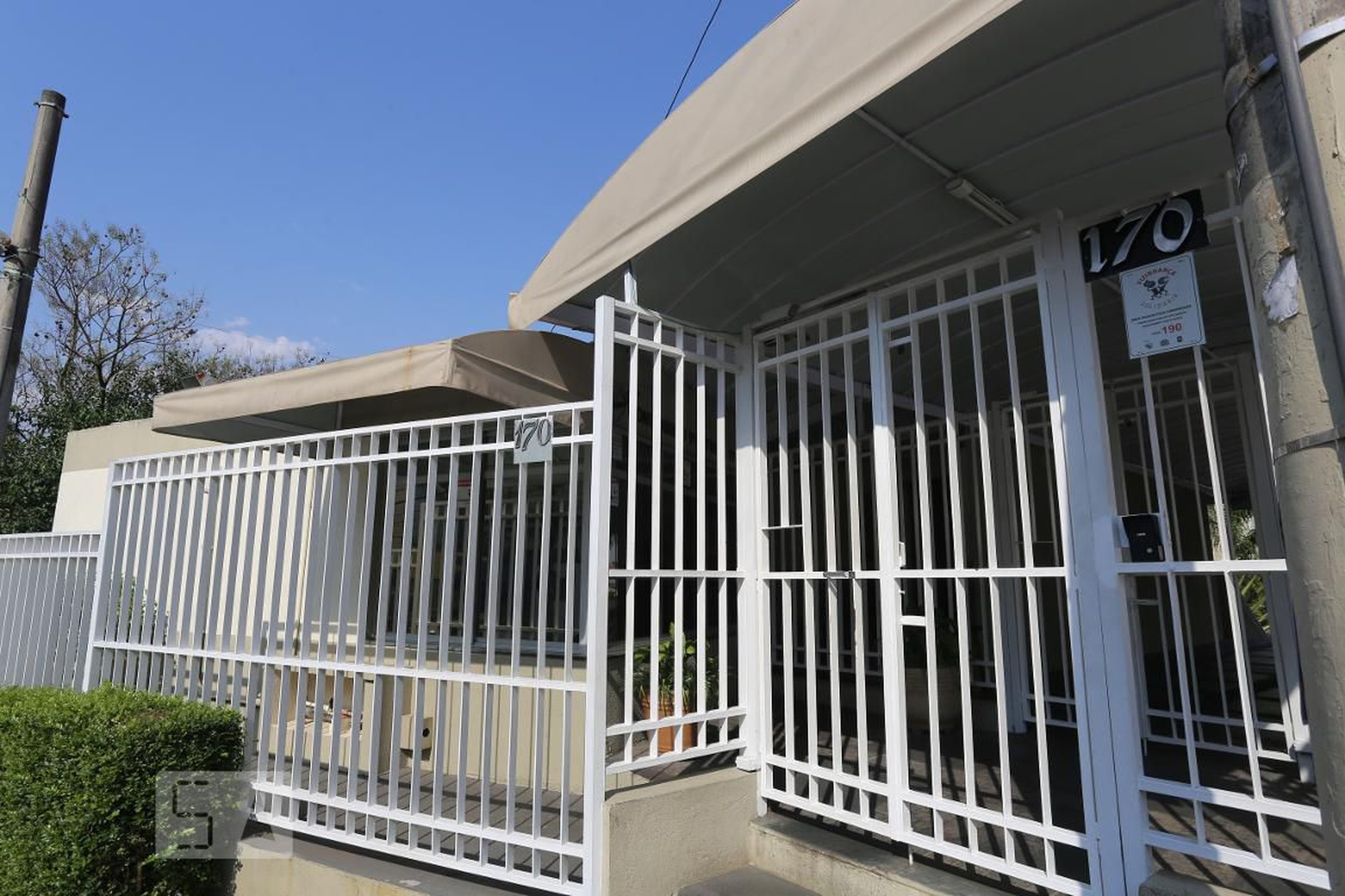 Fachada do Condominio Condomínio Portugal