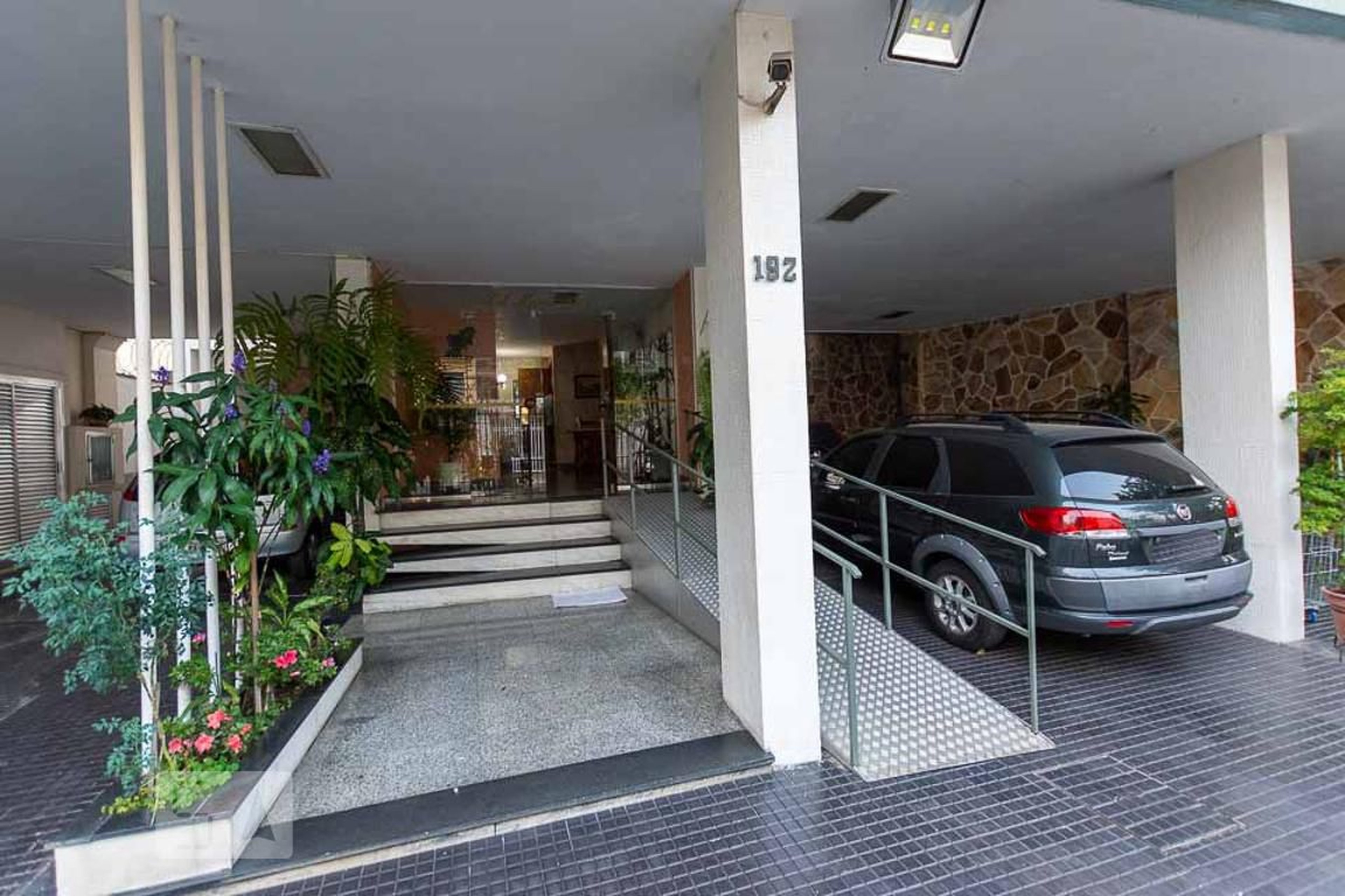 Entrada Edifício Marco José