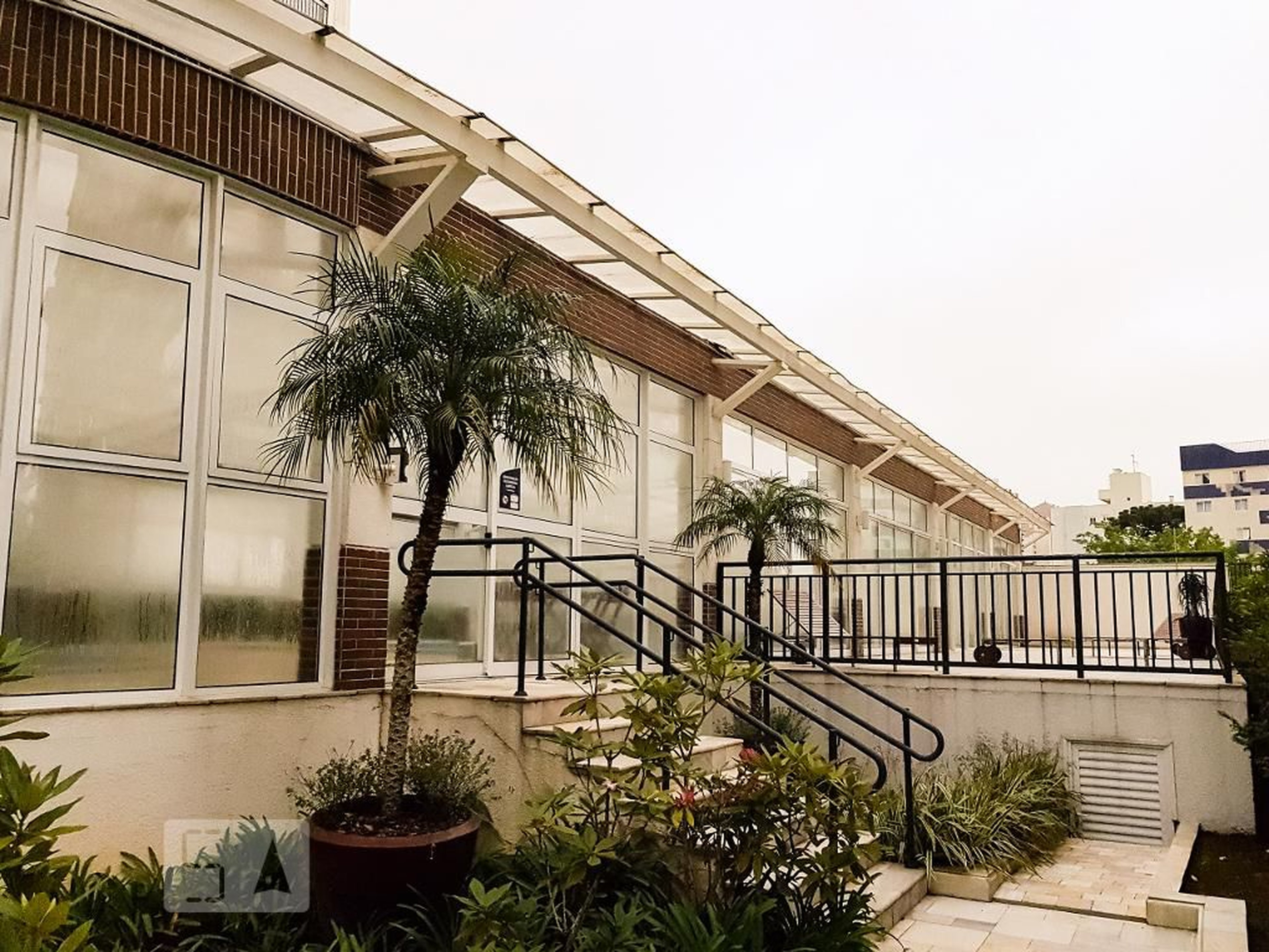 Piscina Coberta - West Side