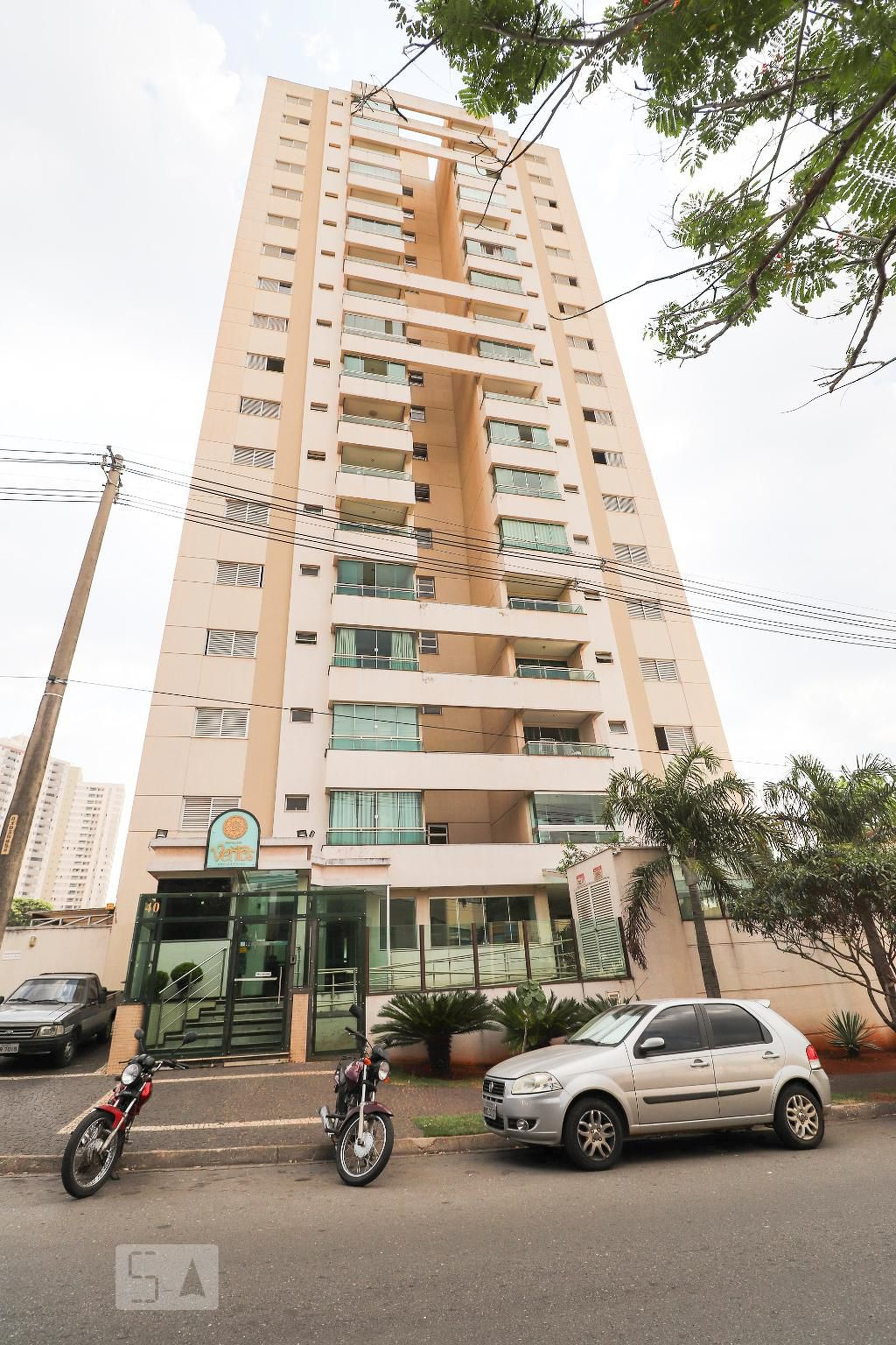 Fachada Condomínio em Rua 261-a, 40 Quadra 80