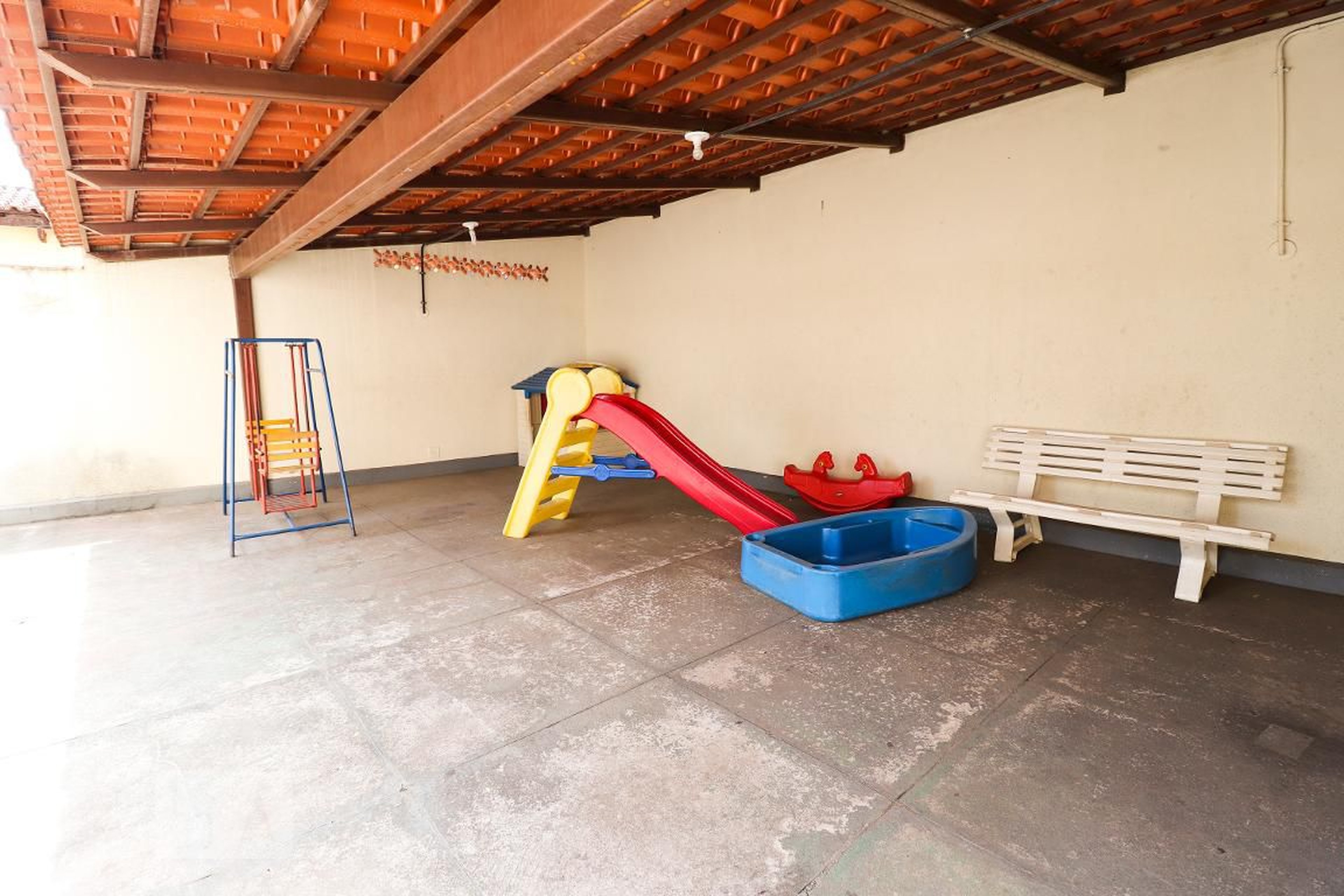 Playground - Royal Garden