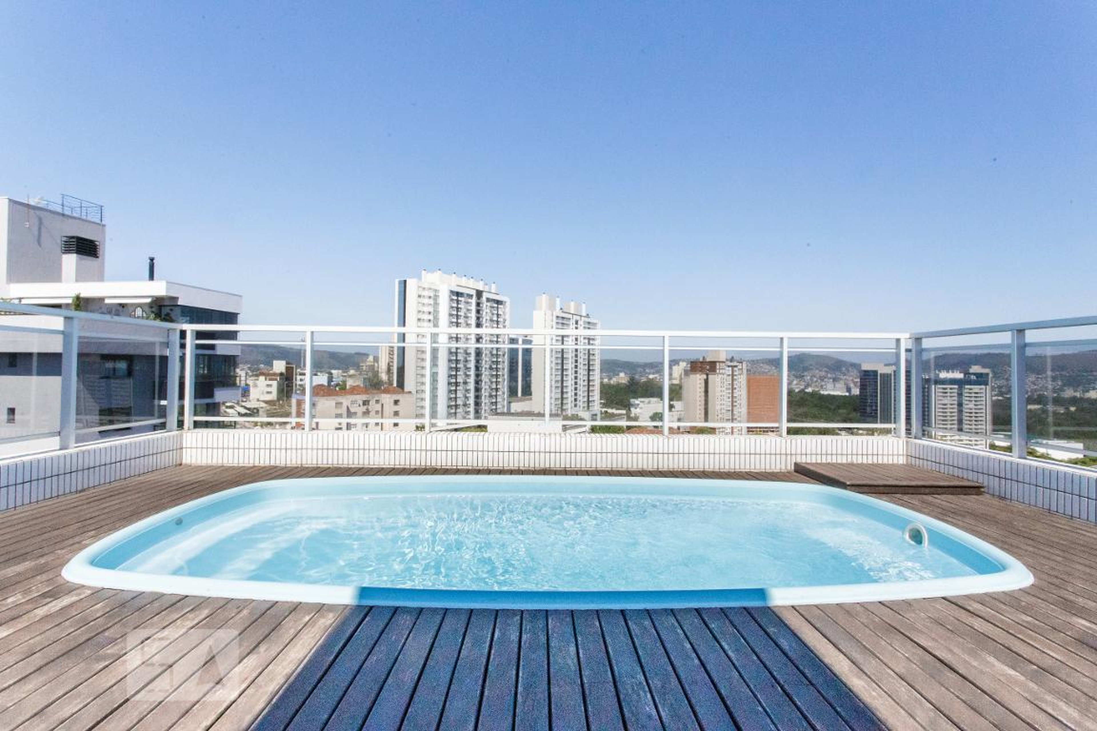 Piscina - Edificio Hyde Petropolis