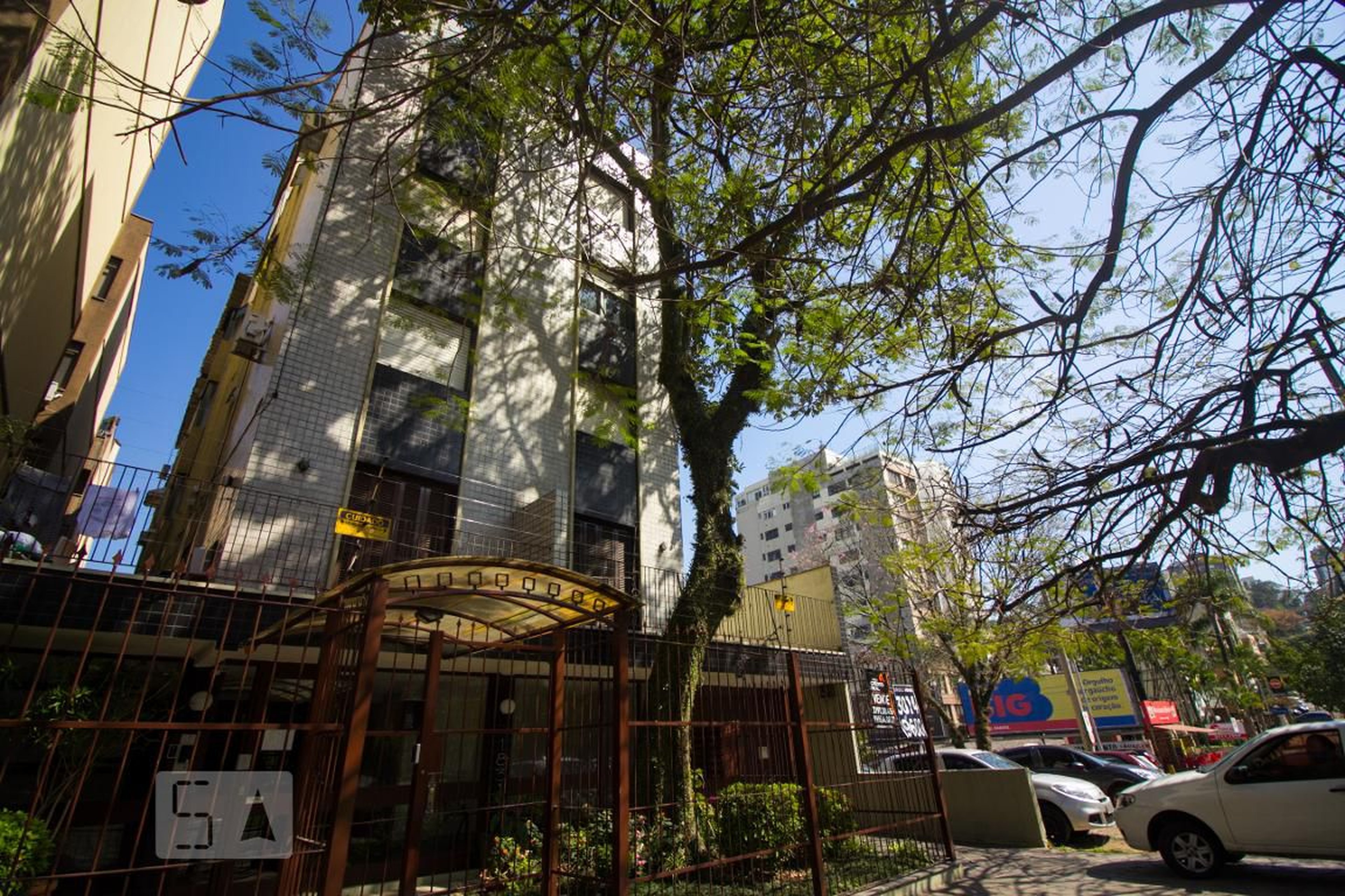 Fachada do Condomínio Condomínio Pedra Grande