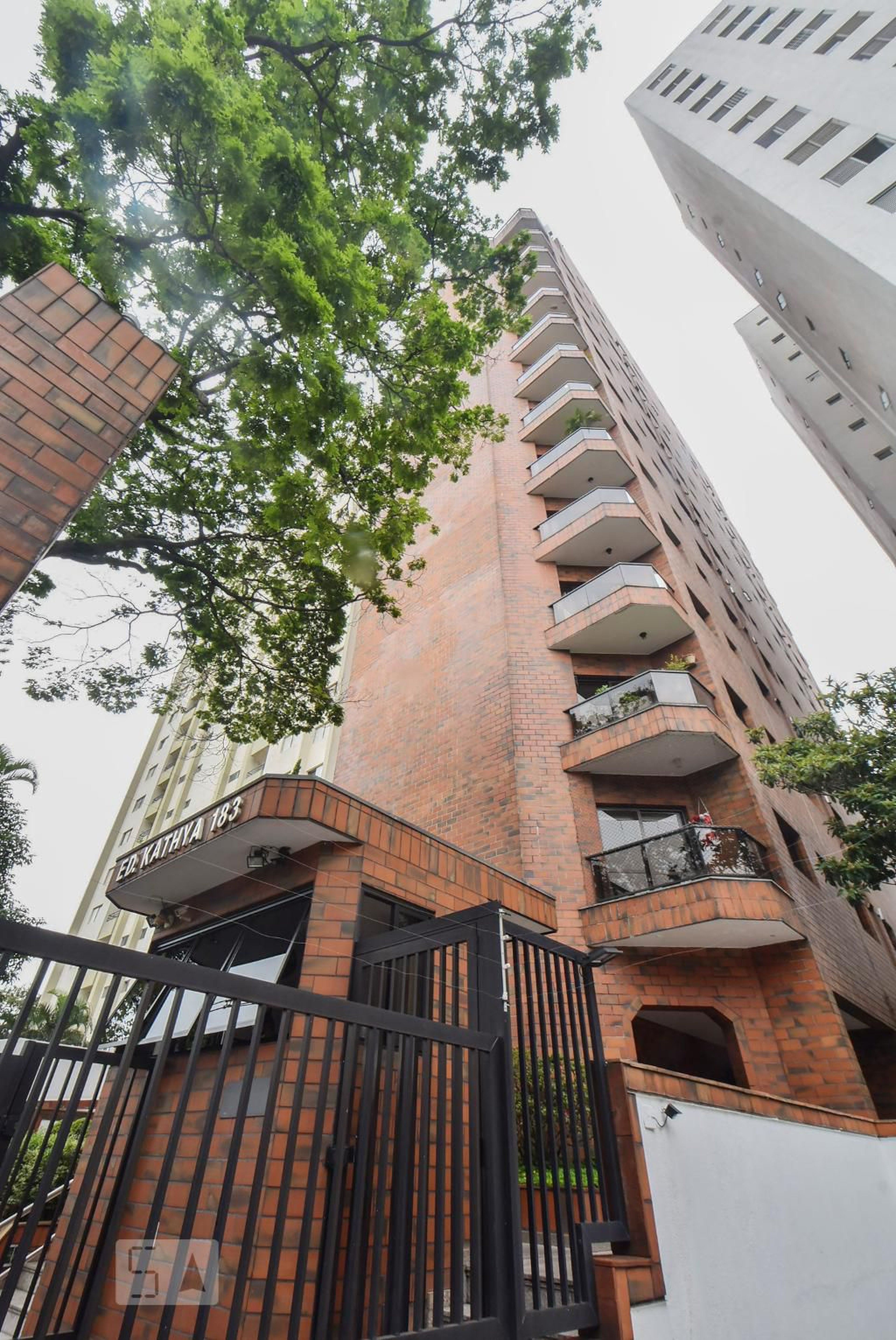 Prédio Condomínio Kathia