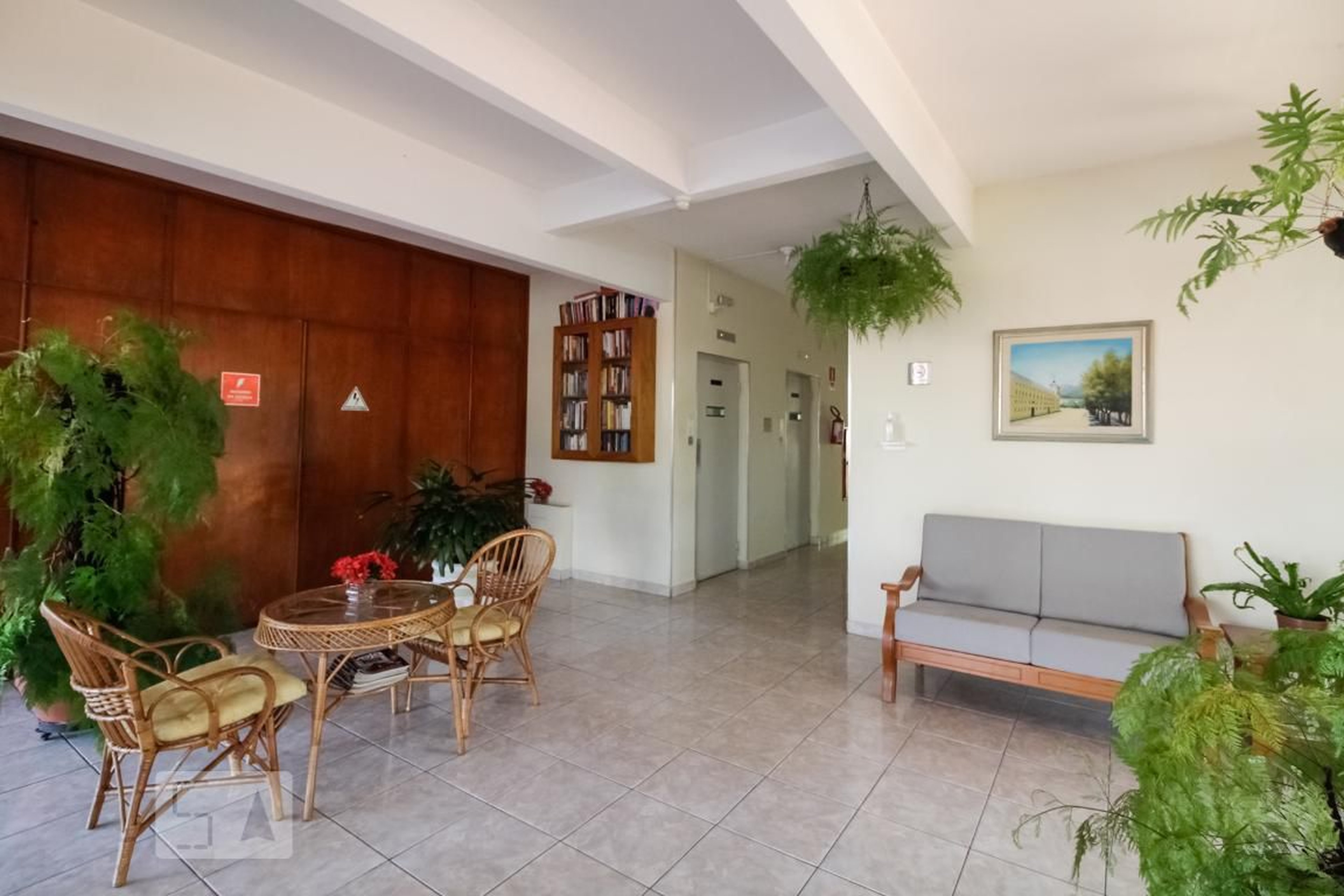 Hall - Planalto do Butantan