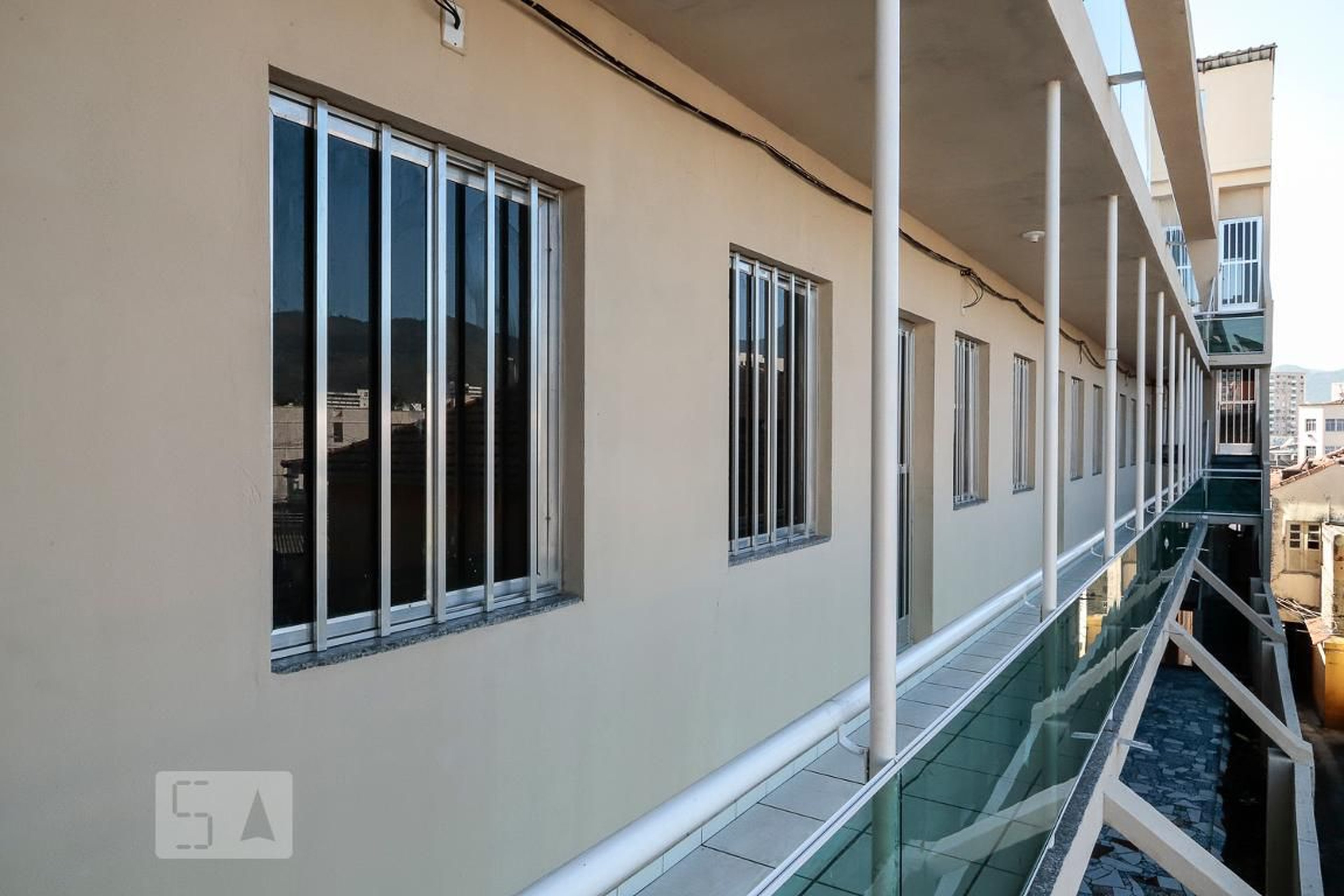 Fachada Condomínio em Rua Julieta, 09