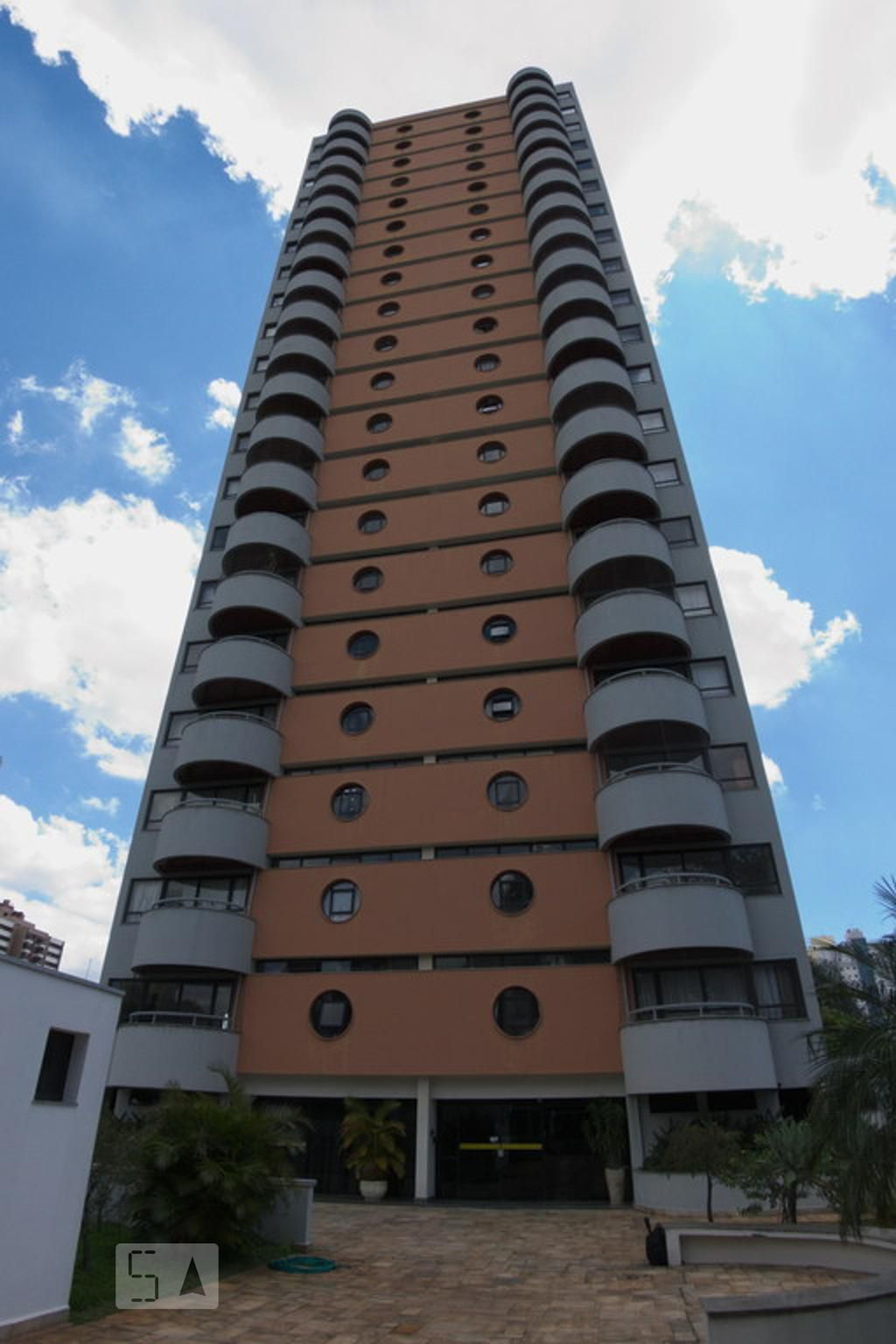 Fachada do Prédio Condomínio BBC