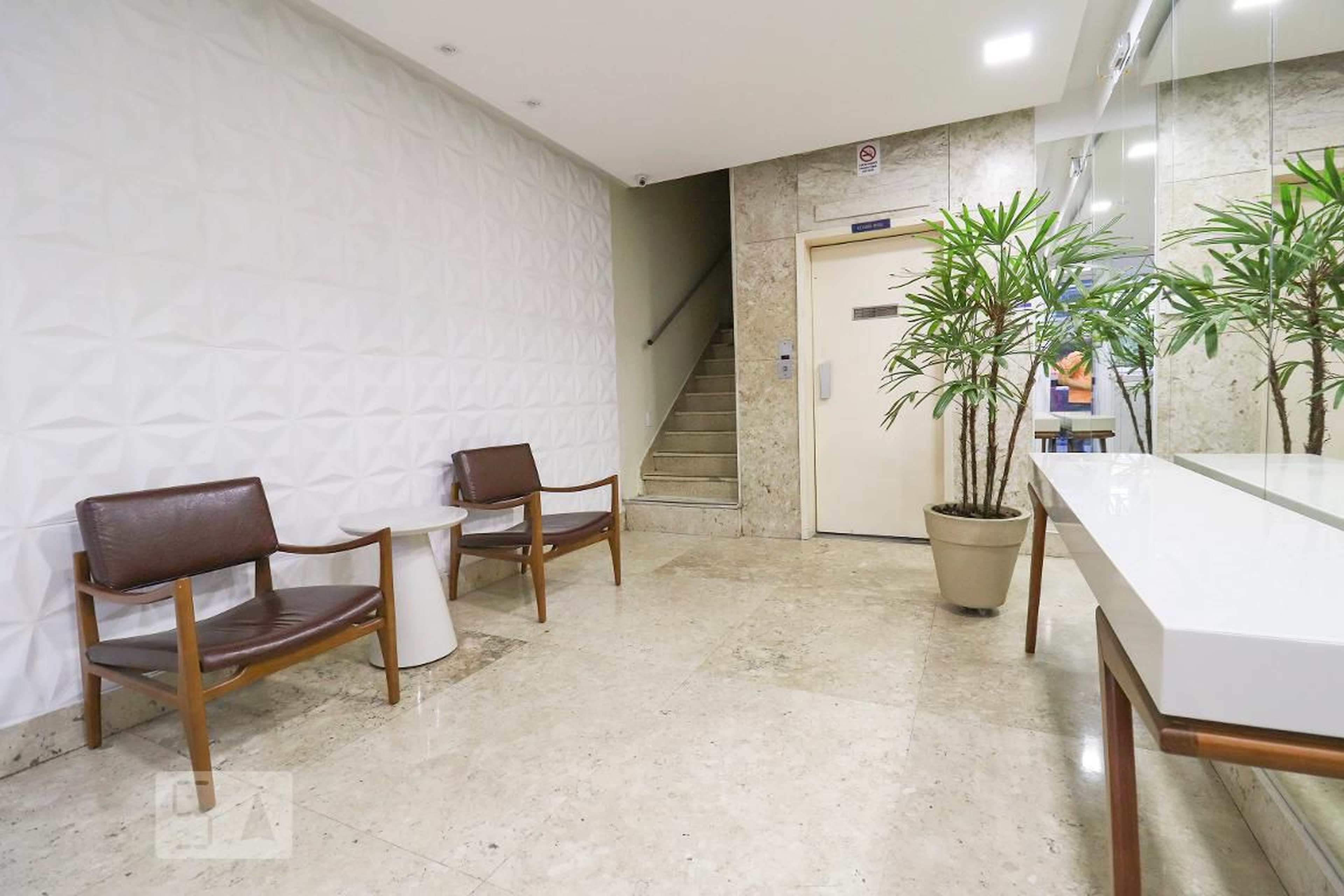 Hall de Entrada Condomínio Goiandira