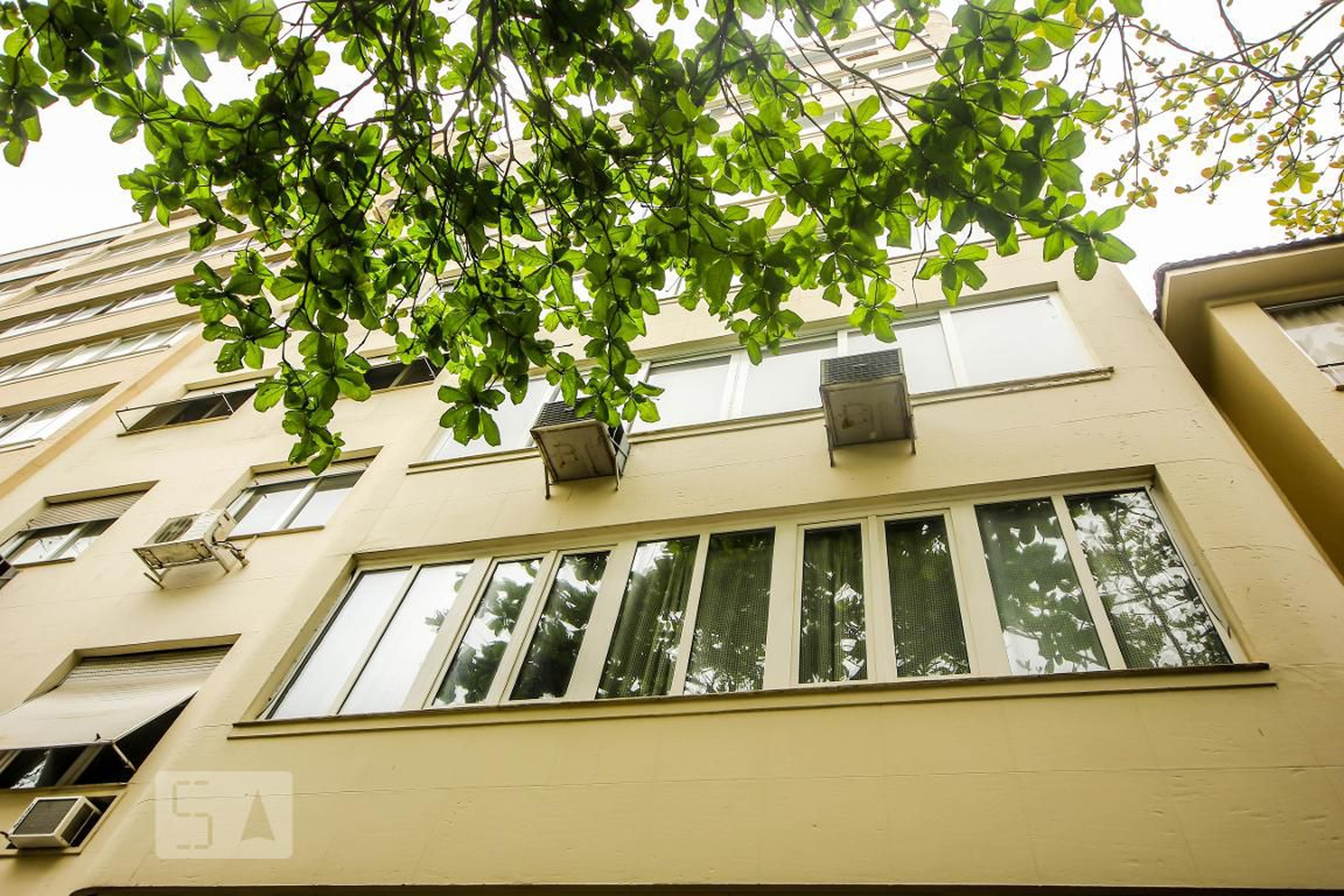 Fachada do Condomínio Condomínio em Rua Joaquim Nabuco, 238