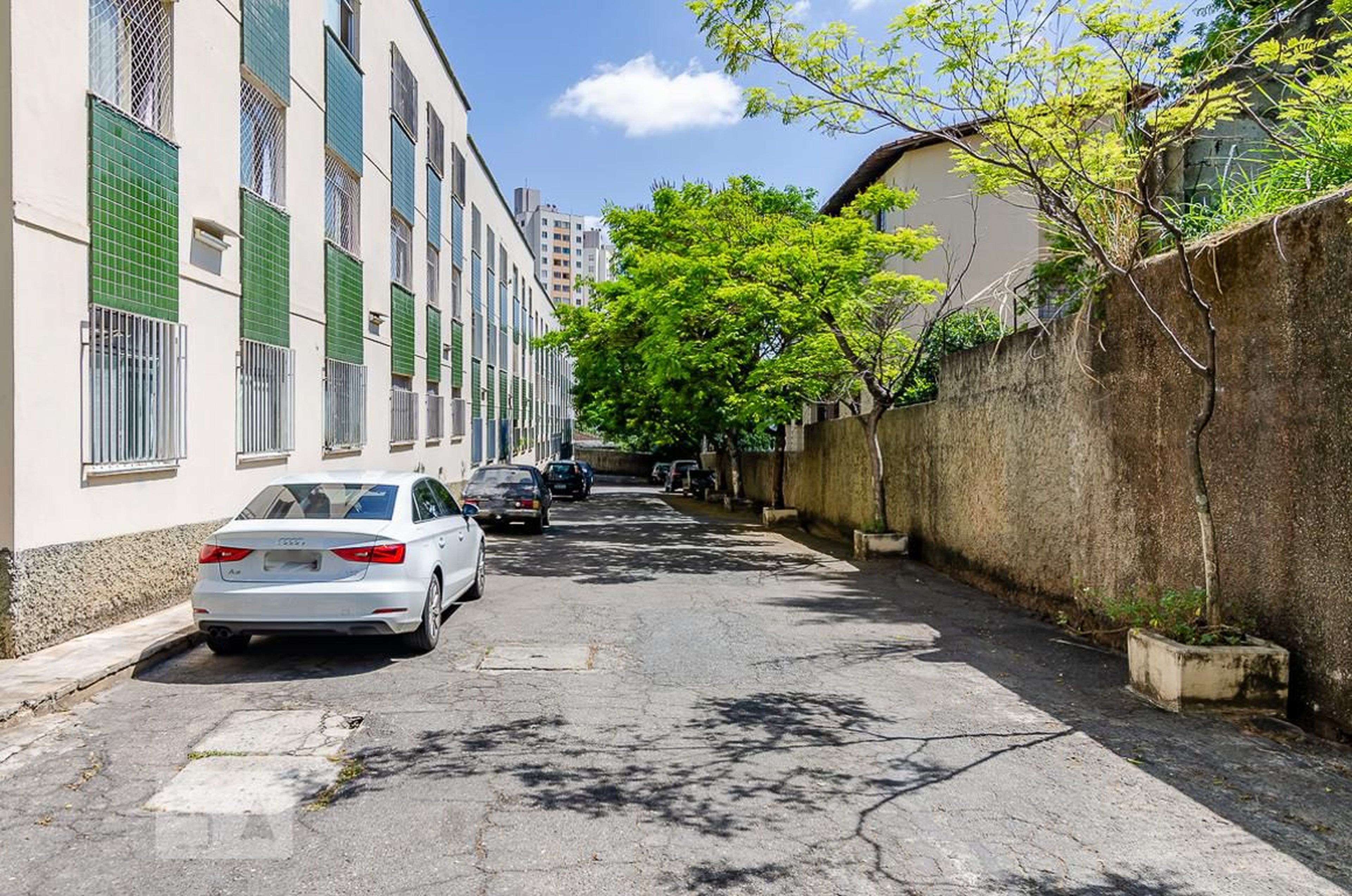 Estacionamento - Edifício C. Habitacional Pouso Alegre