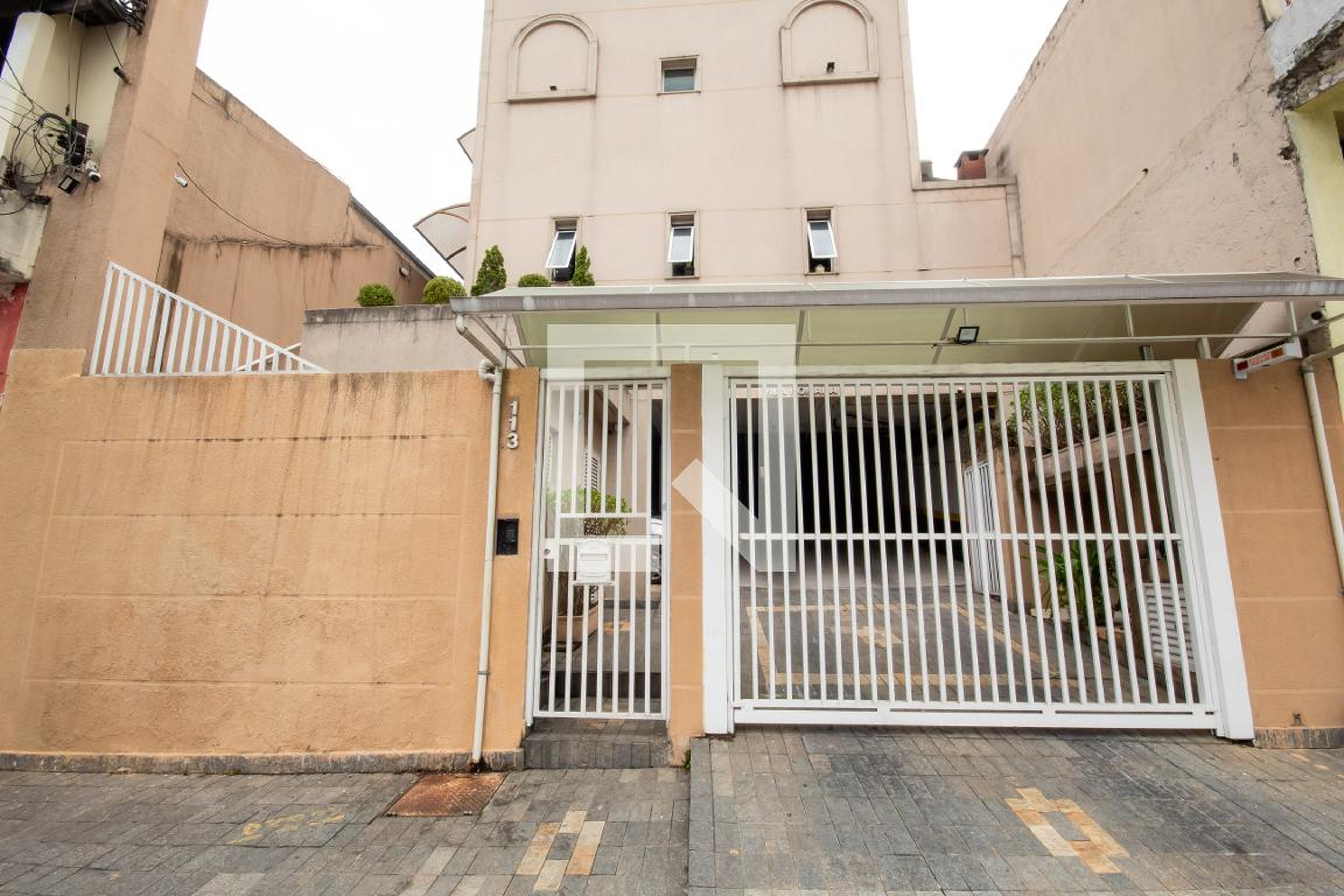 Fachada Condomínio Vila Romana