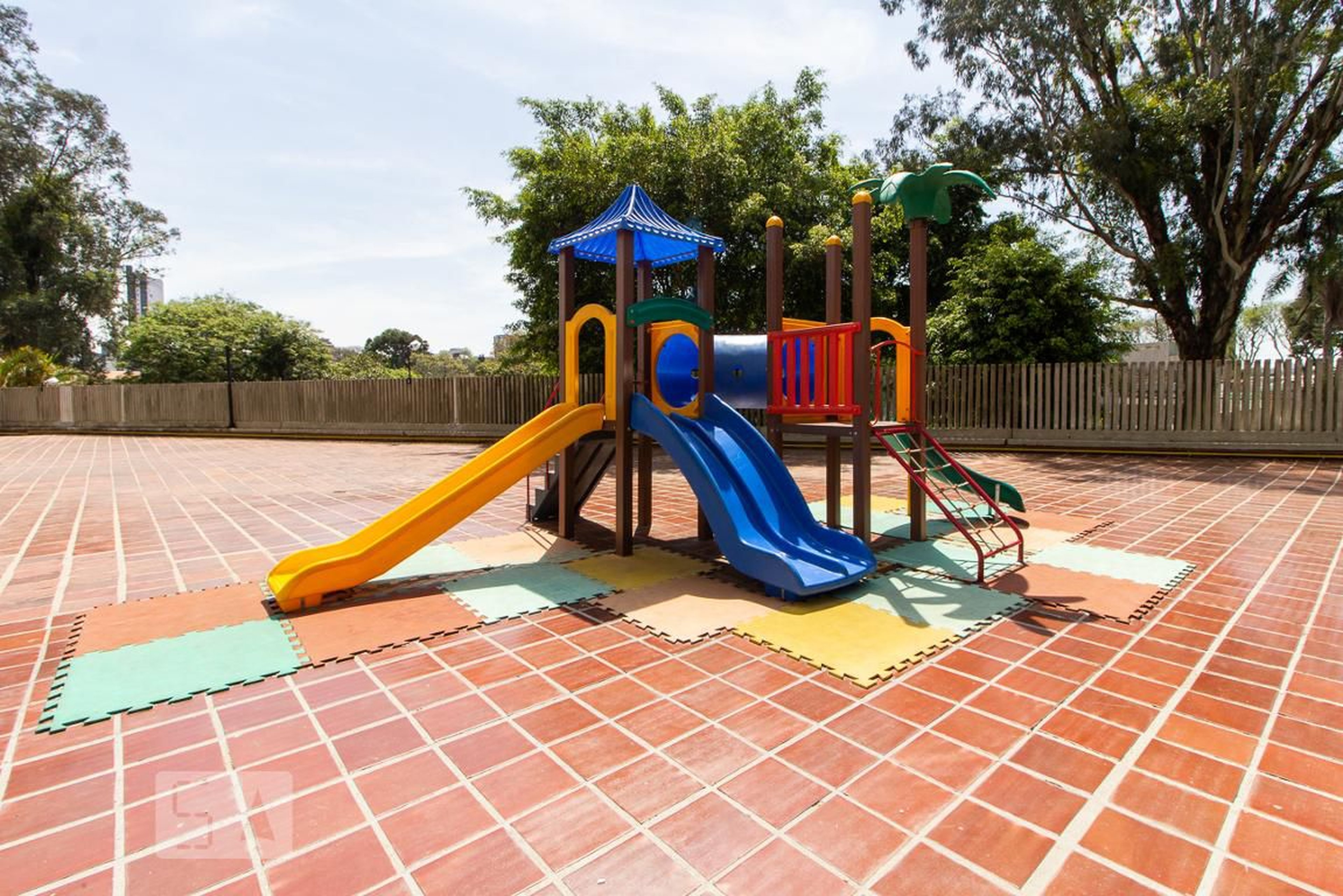 Playground - Edifício Copérnico