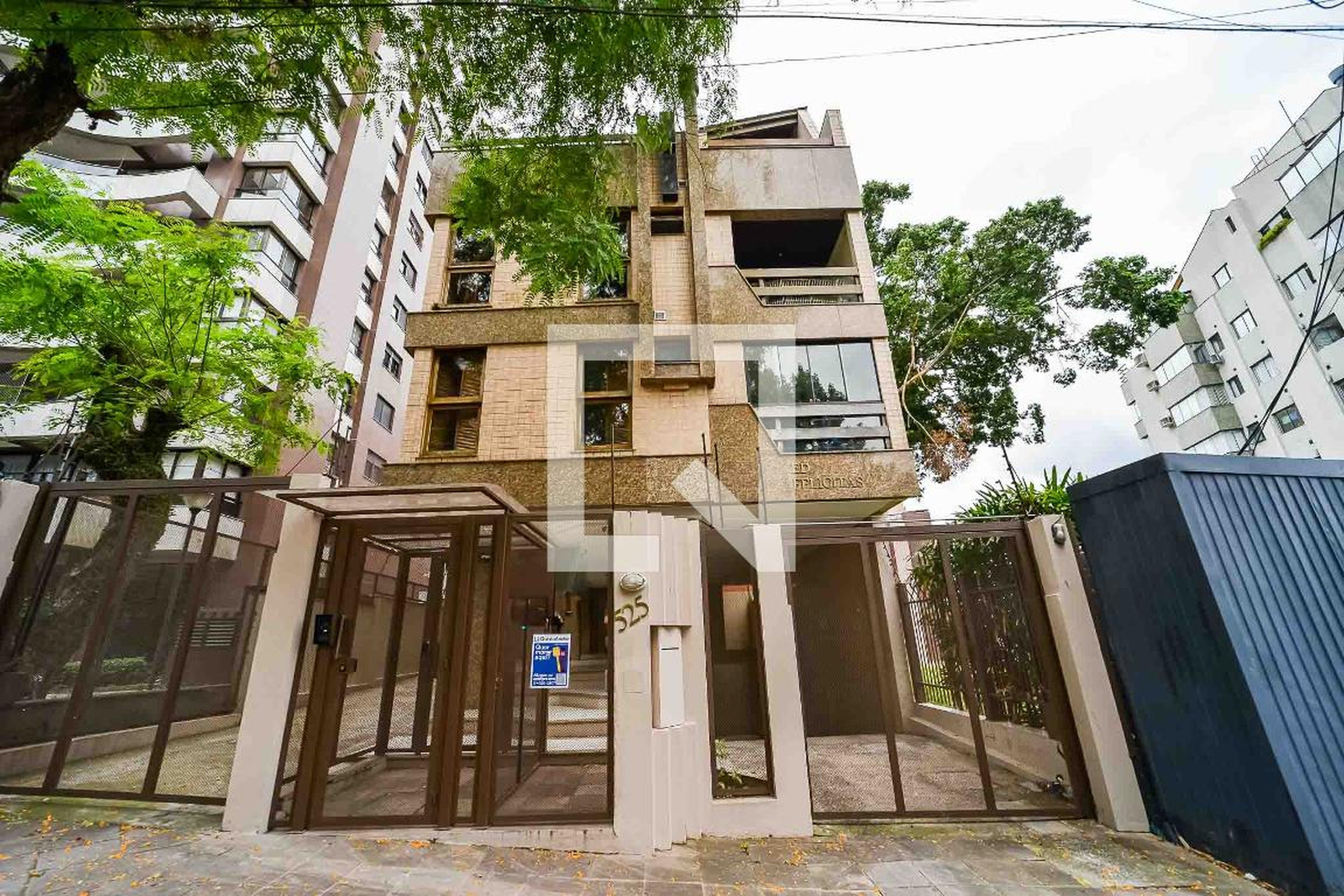 Fachada Condomínio em Rua Desembargador Moreno Loureiro Lima, 525