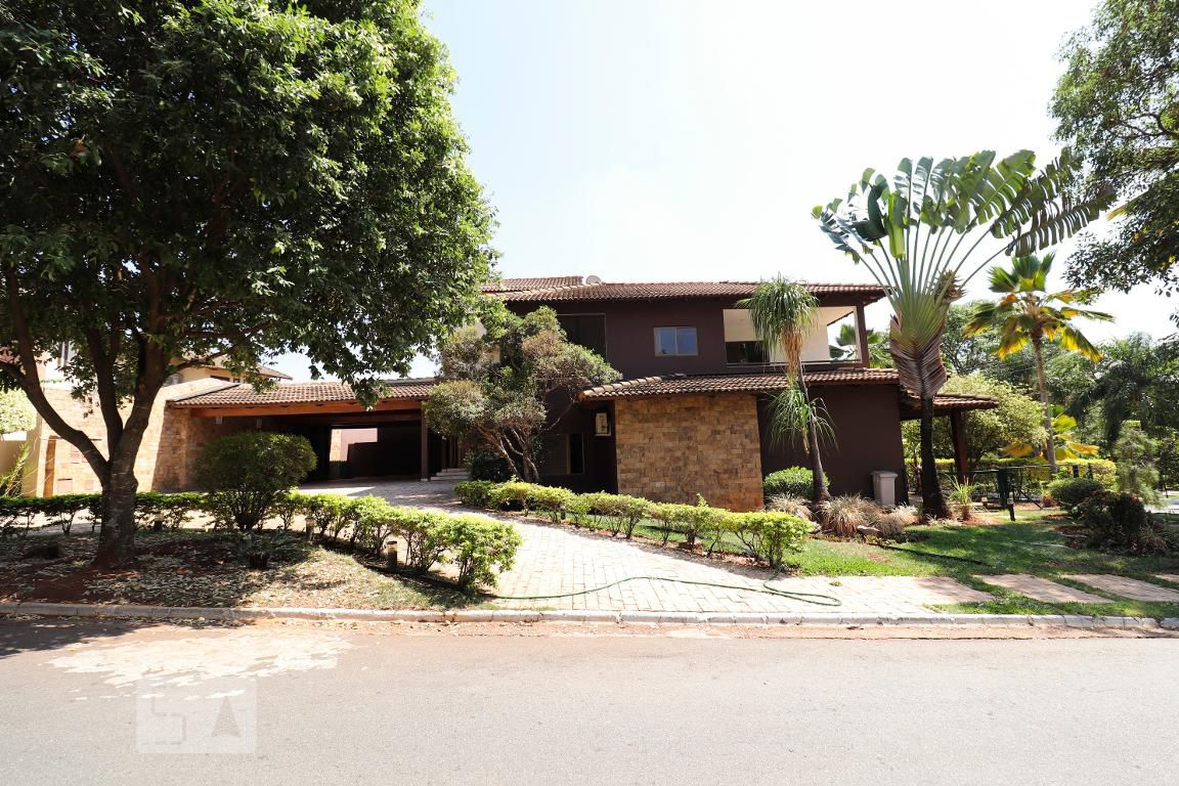 Fachada Condomínio em Alameda dos Cedros, 307