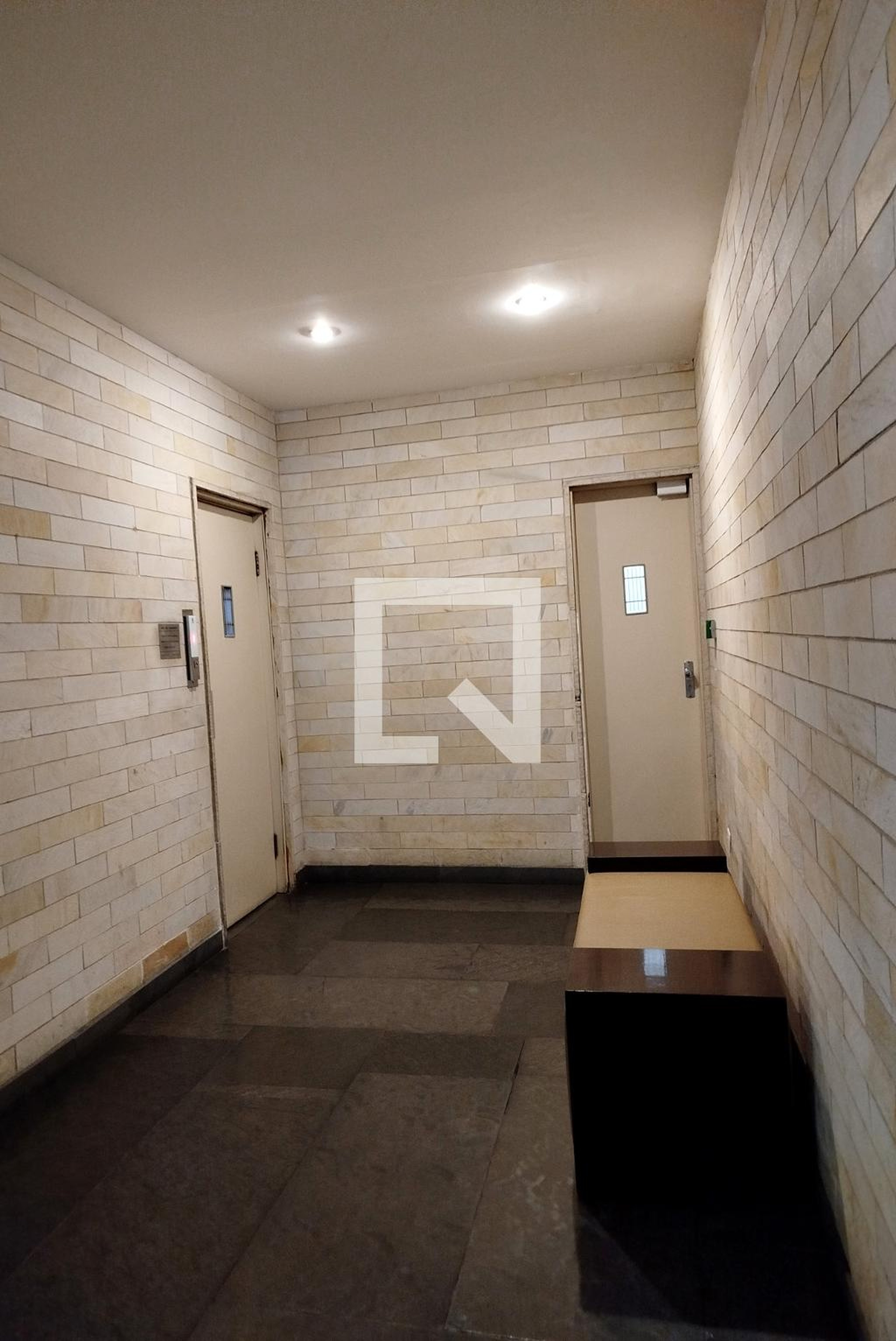 Hall de entrada - Mario Sguizzardi