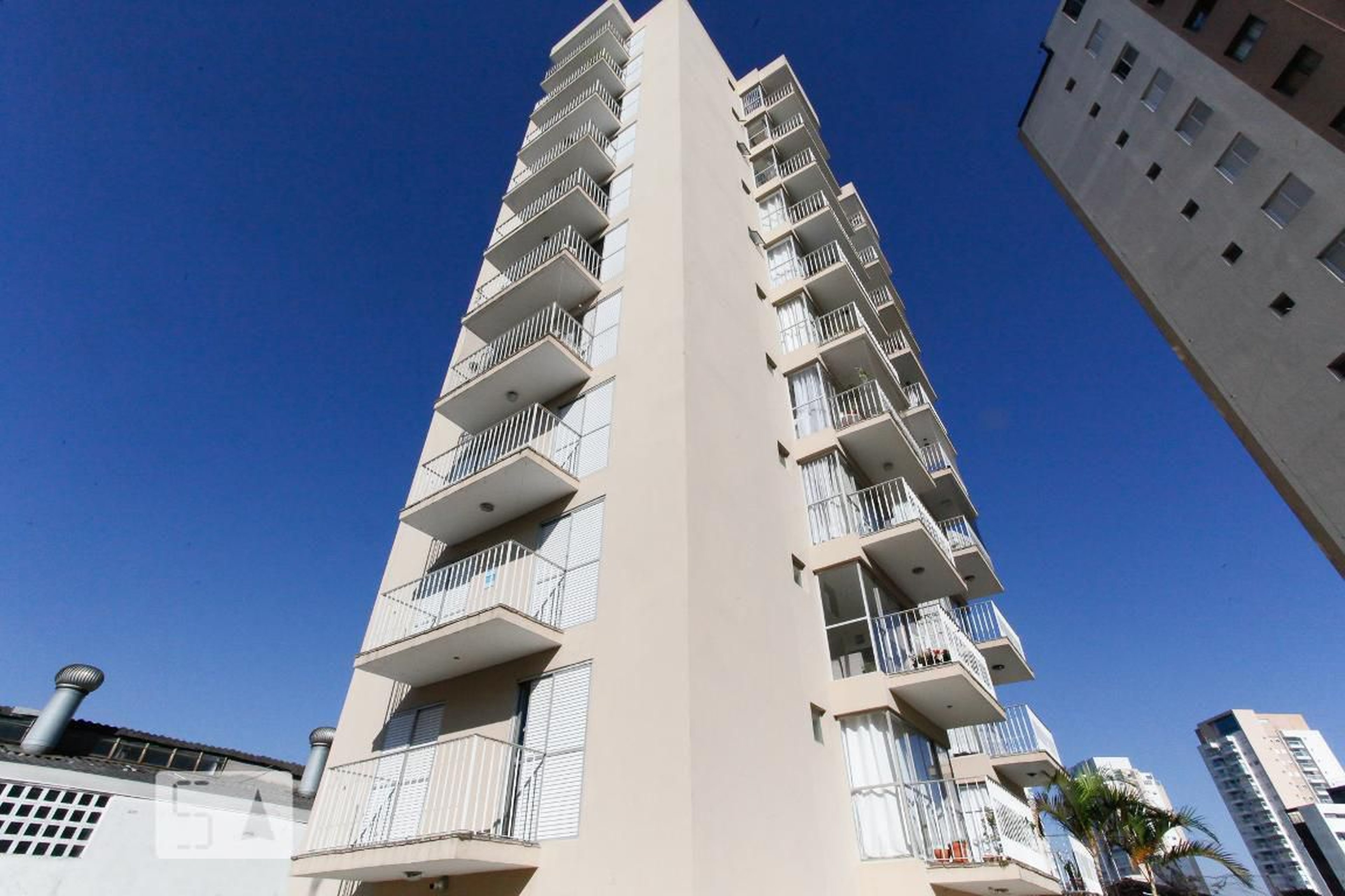 prédio Condomínio Yone