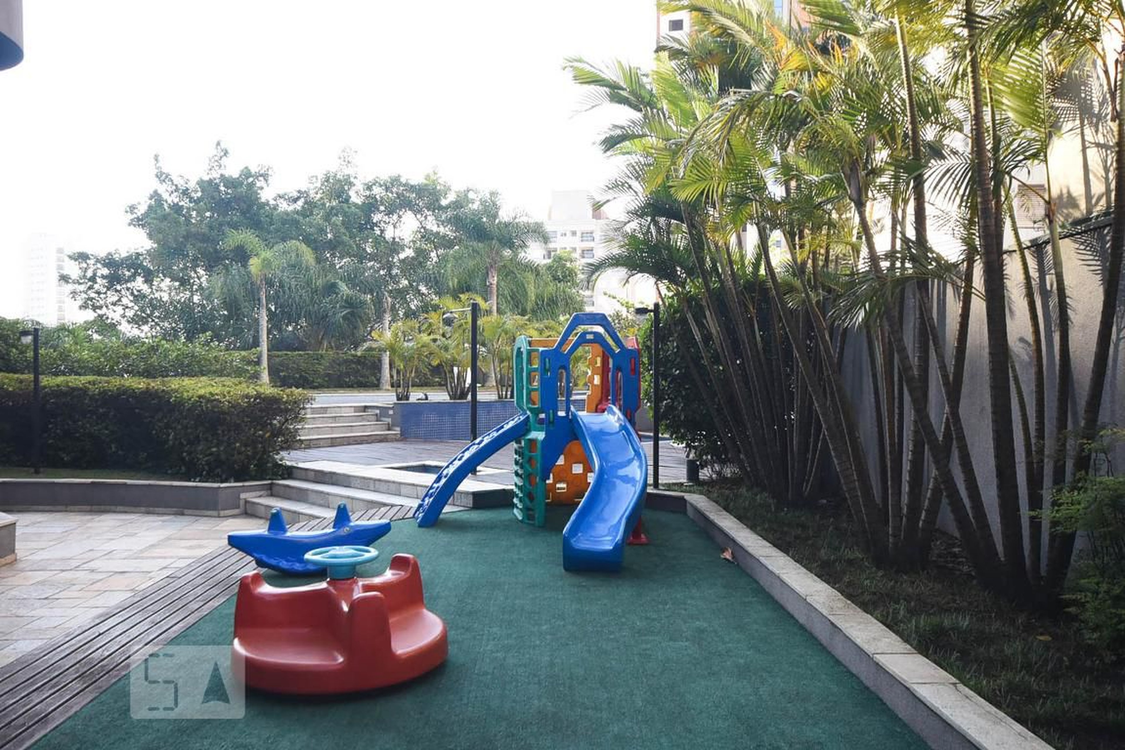 Playground - Maison Carmel