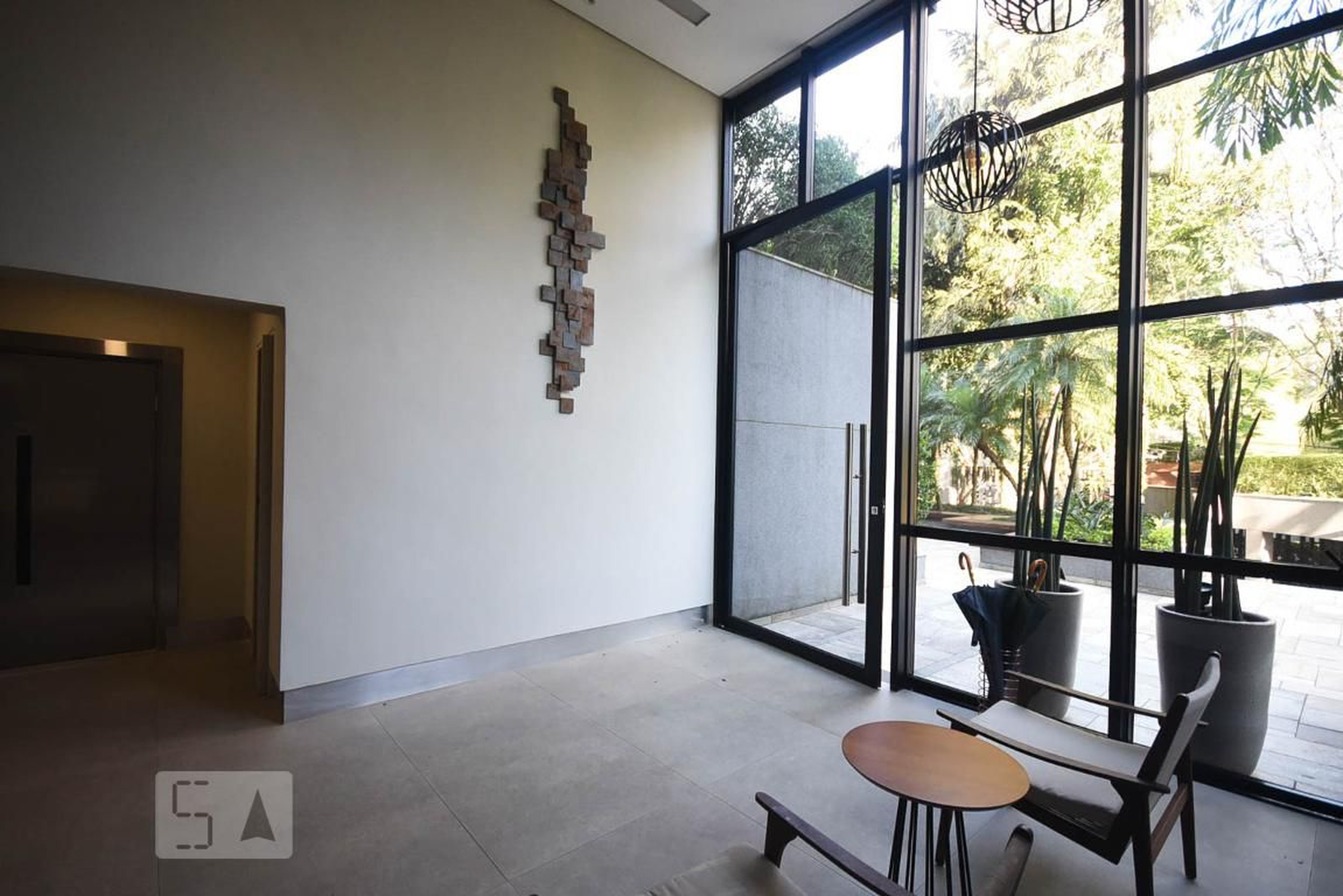 Hall Social - Maison Carmel