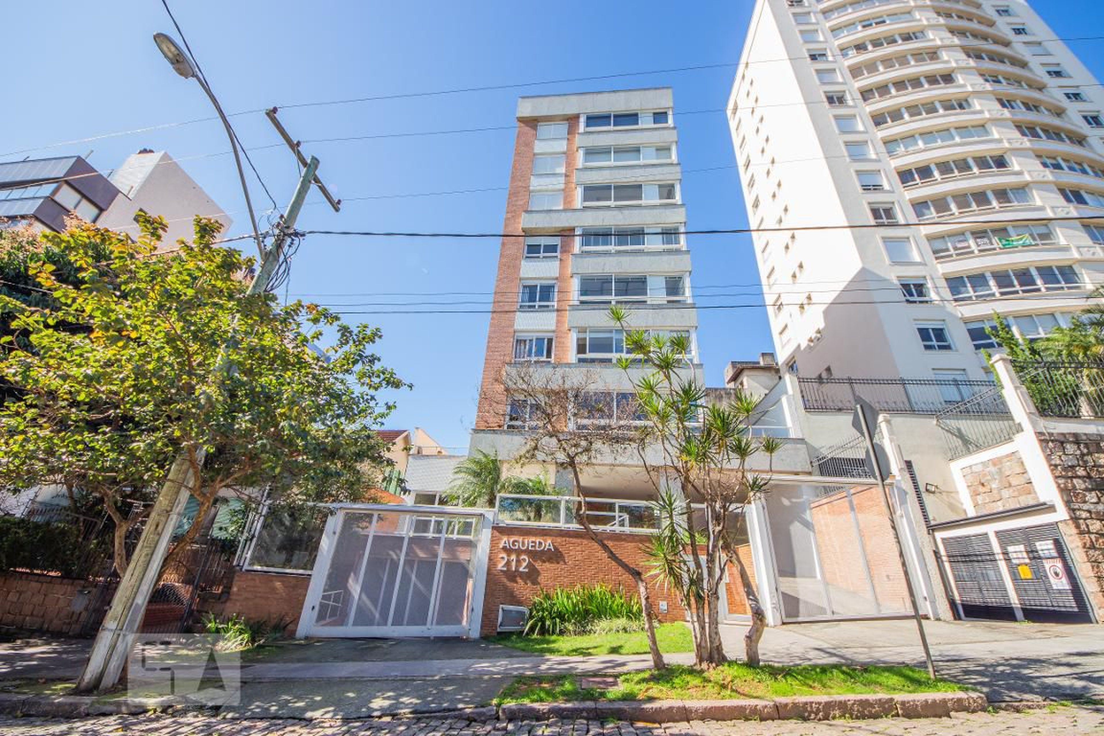 Fachada do Condomínio Condomínio Agueda