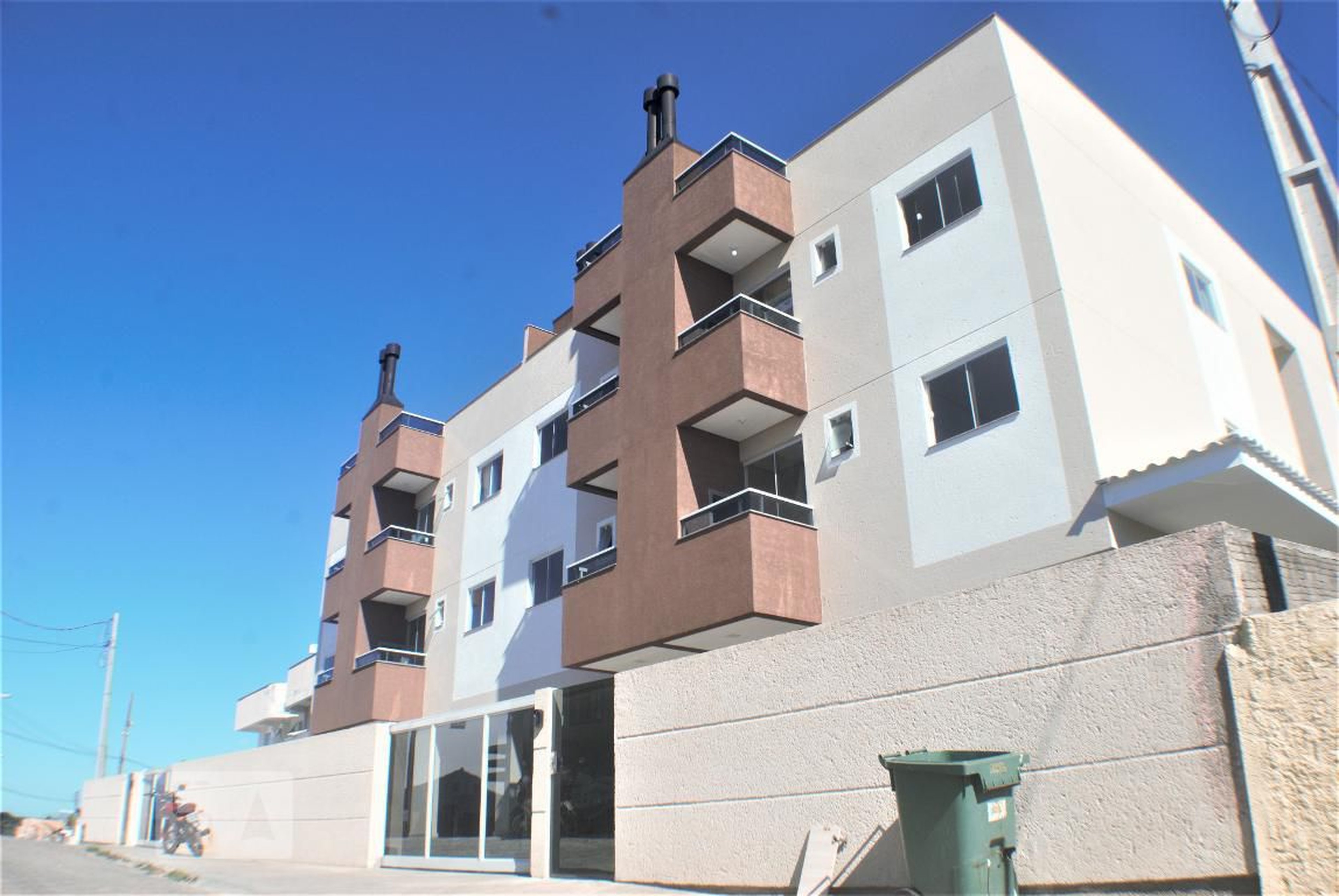 Fachada Condomínio em Servidão Nova Era, 251