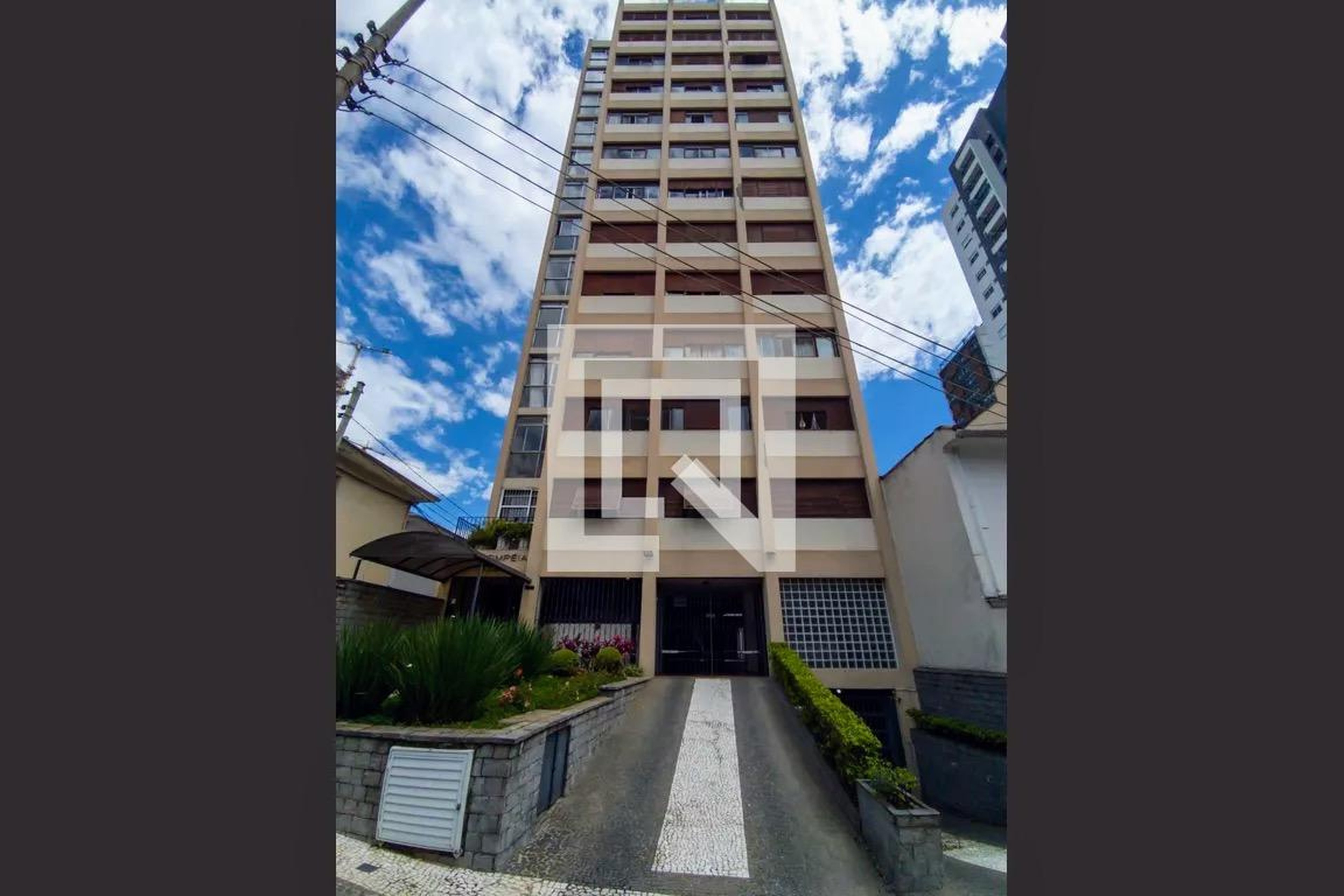 Fachada do Prédio Edifício Pompéia