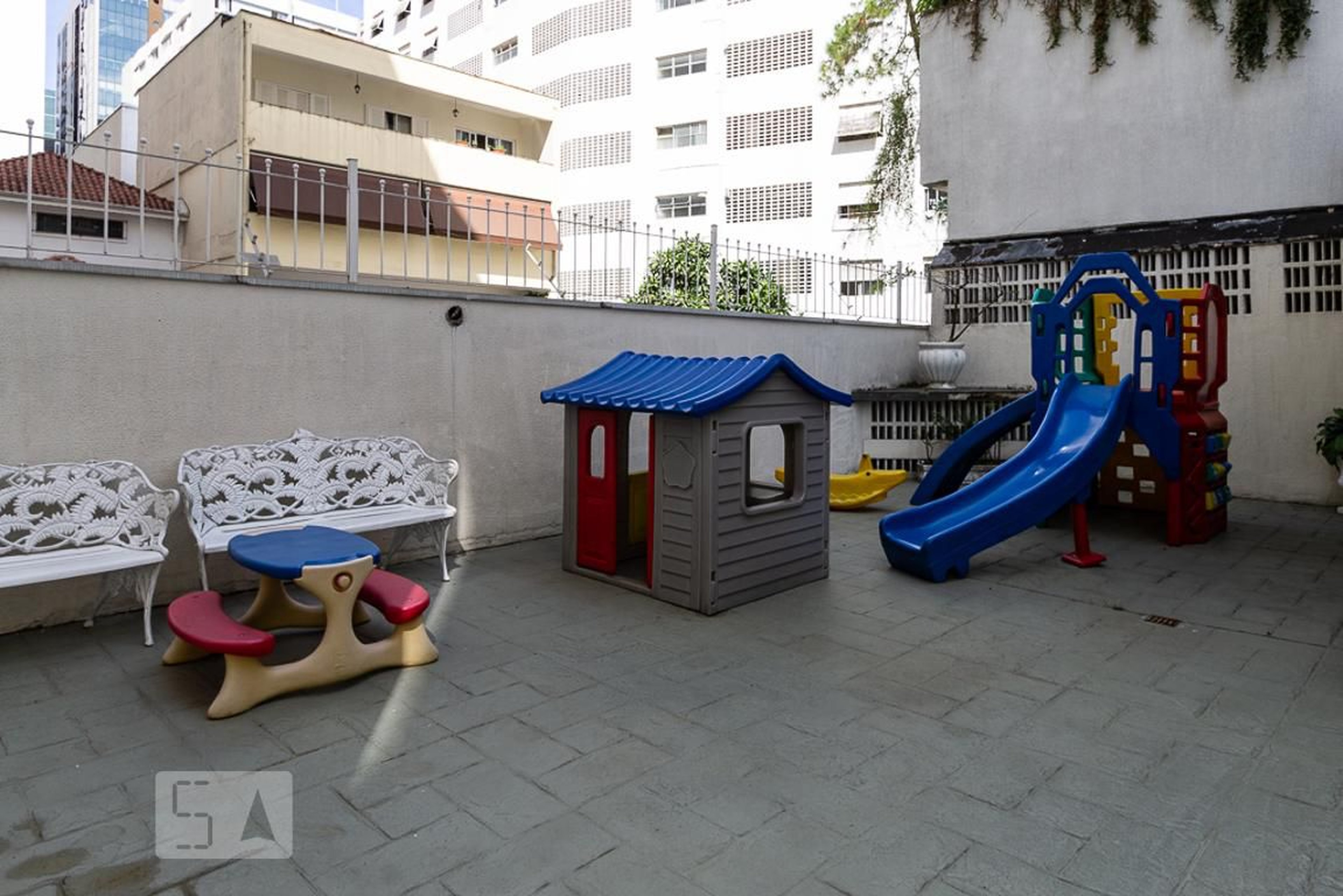 Playground - Nelson Baeta Neves