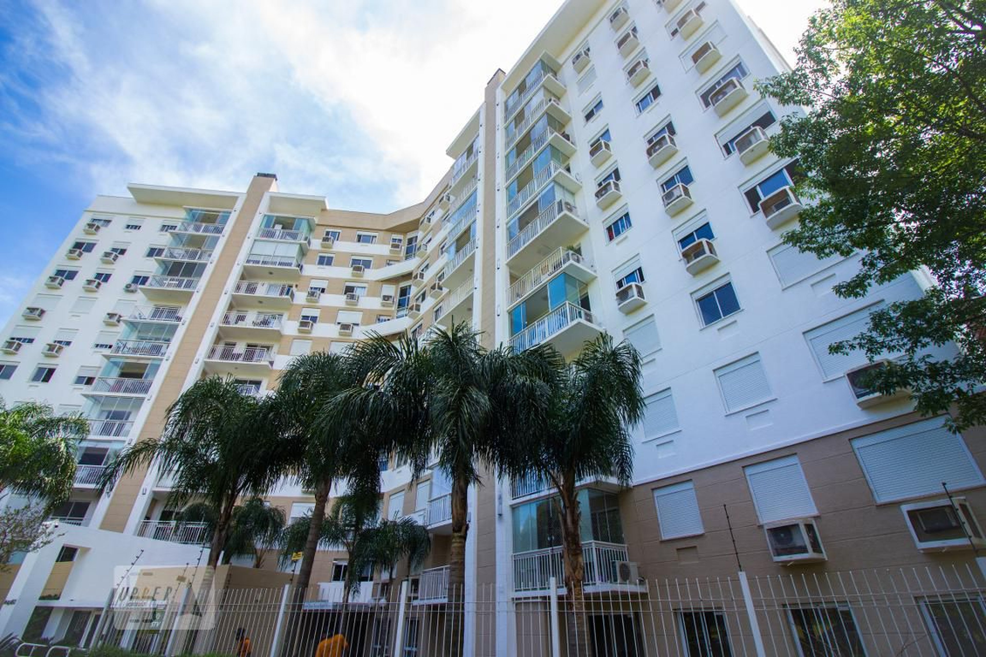 Fachada Condomínio em Rua Araçaí, 62