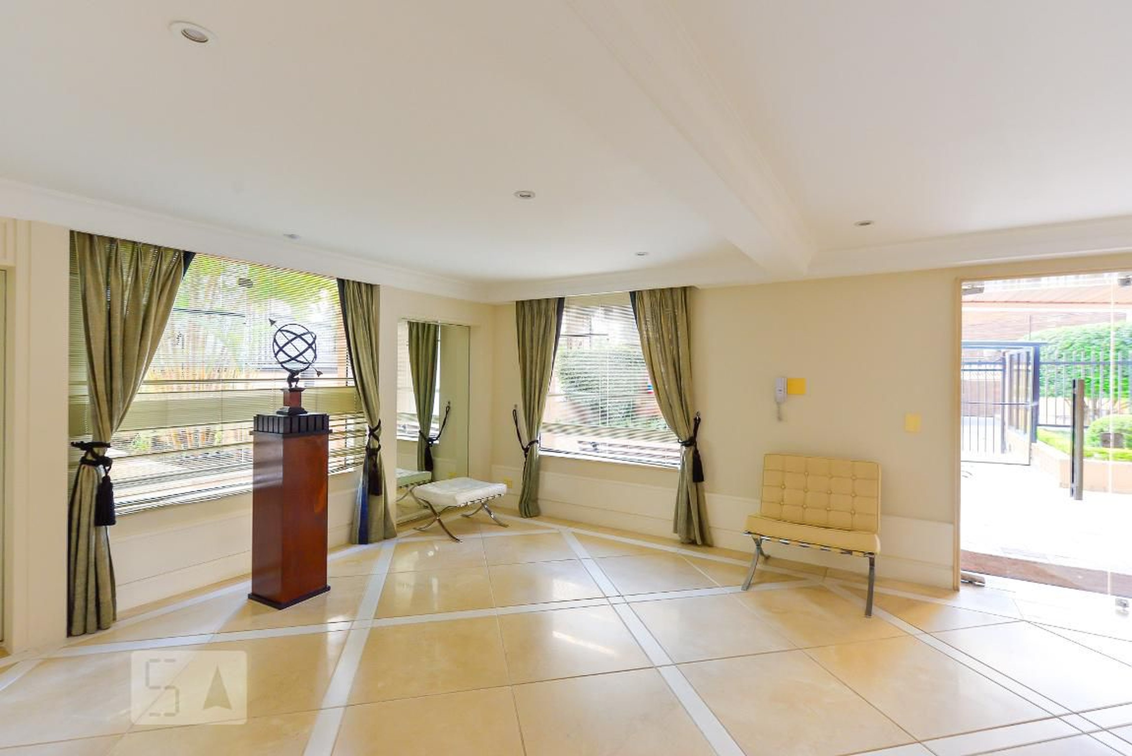 Hall Entrada - Saint Martin