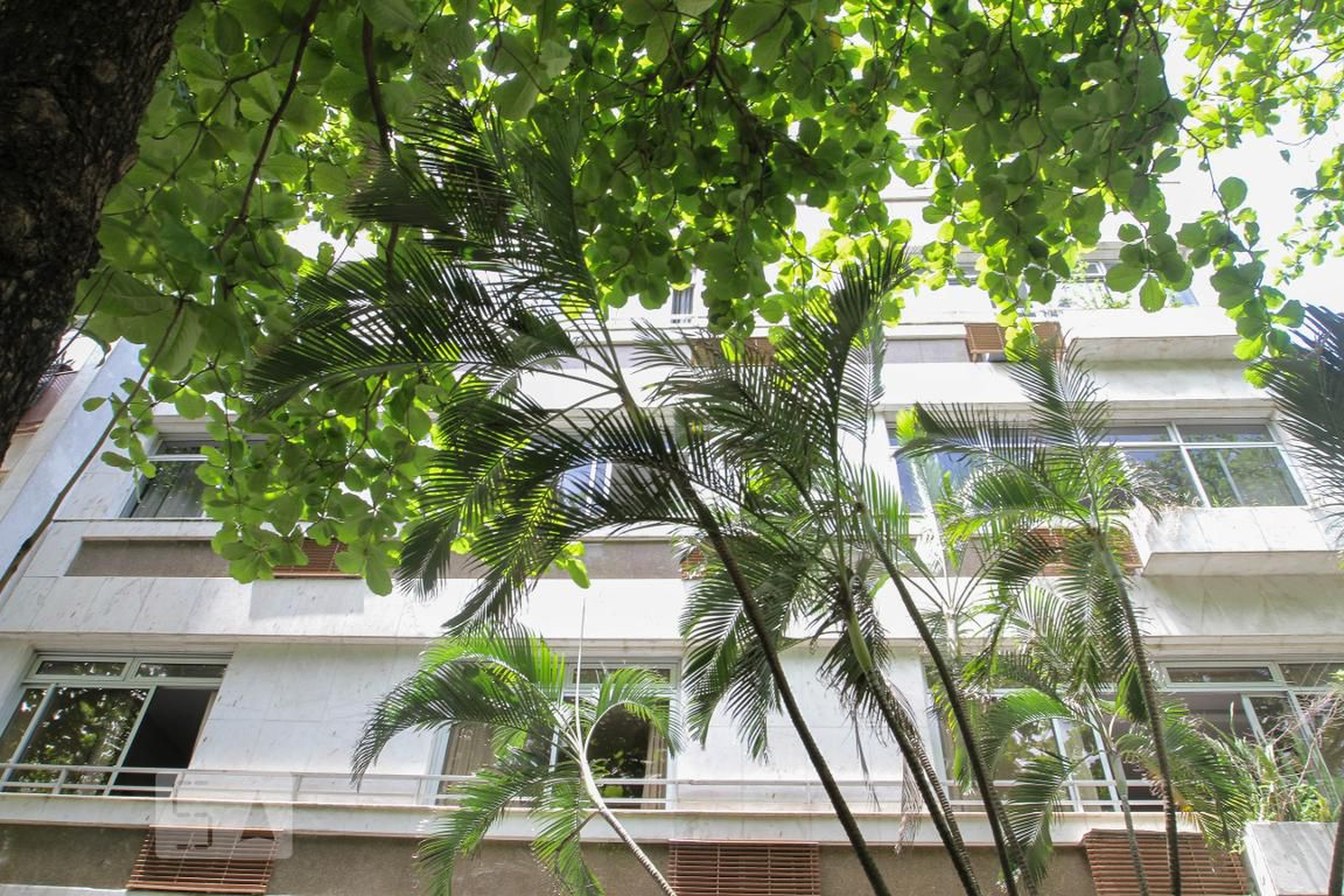 Fachada do Prédio Condomínio Blue Bird