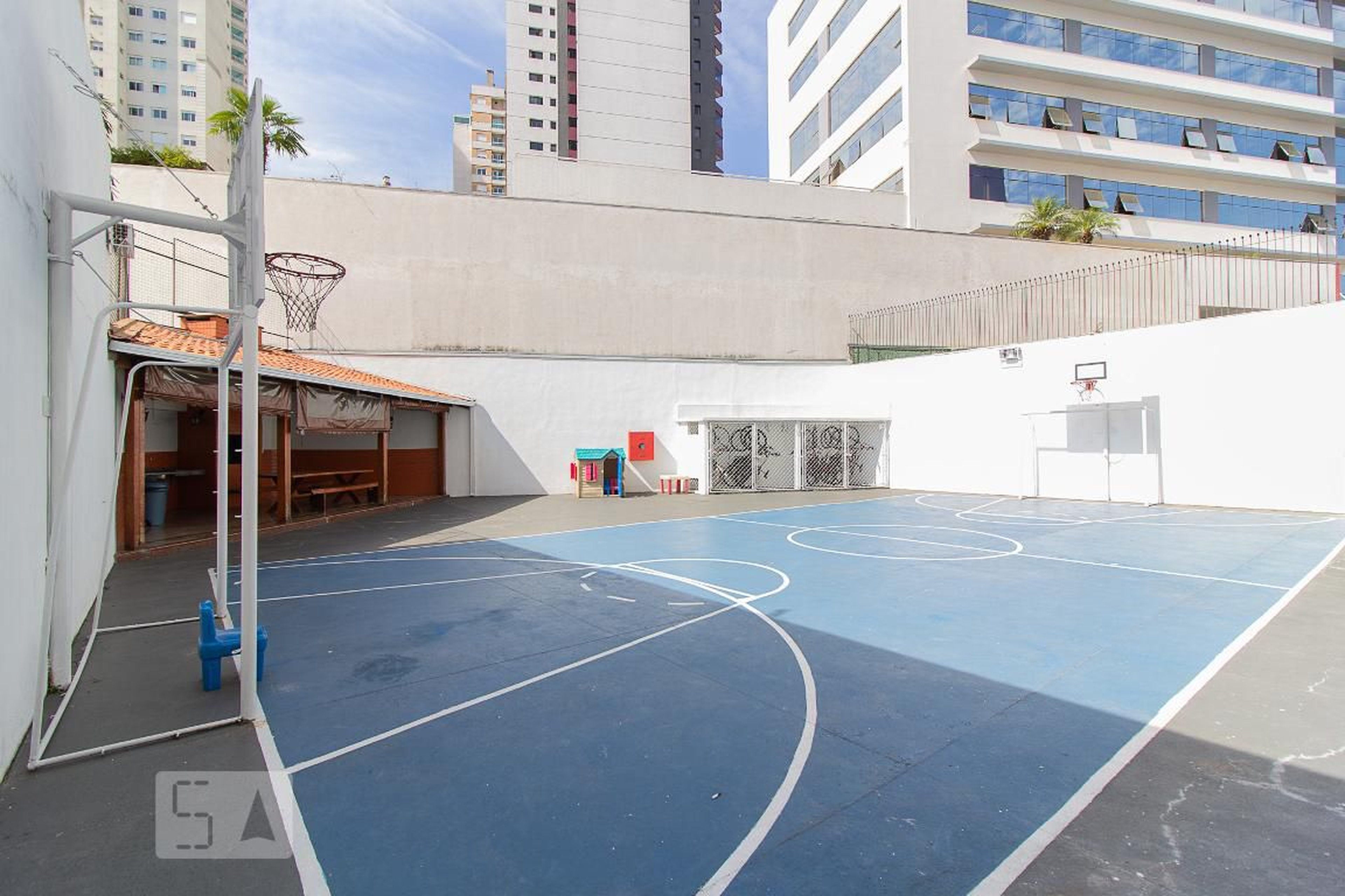 Quadra Esportiva - Edifício Princesa Caroline