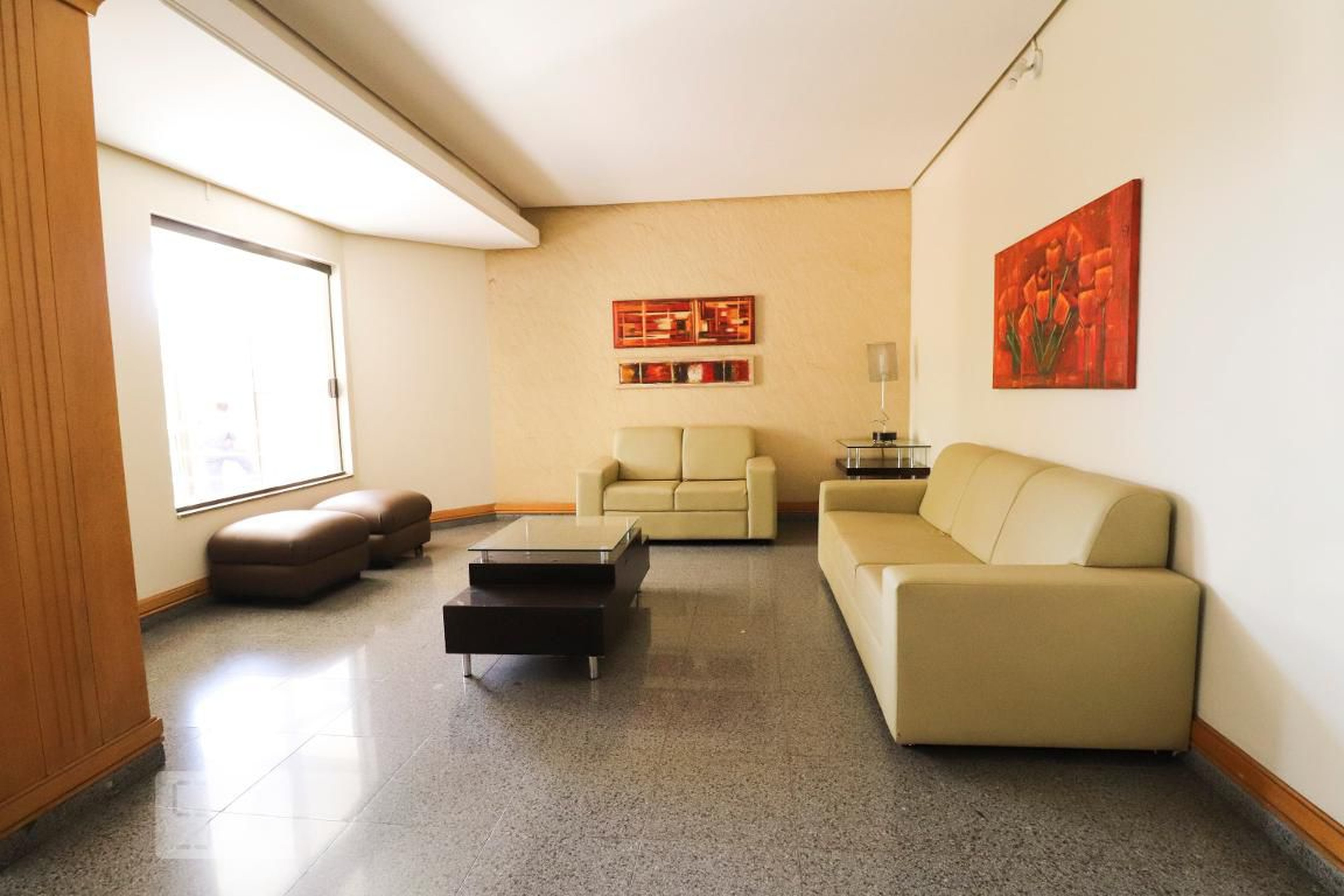 Hall de Entrada - Maison La Villete