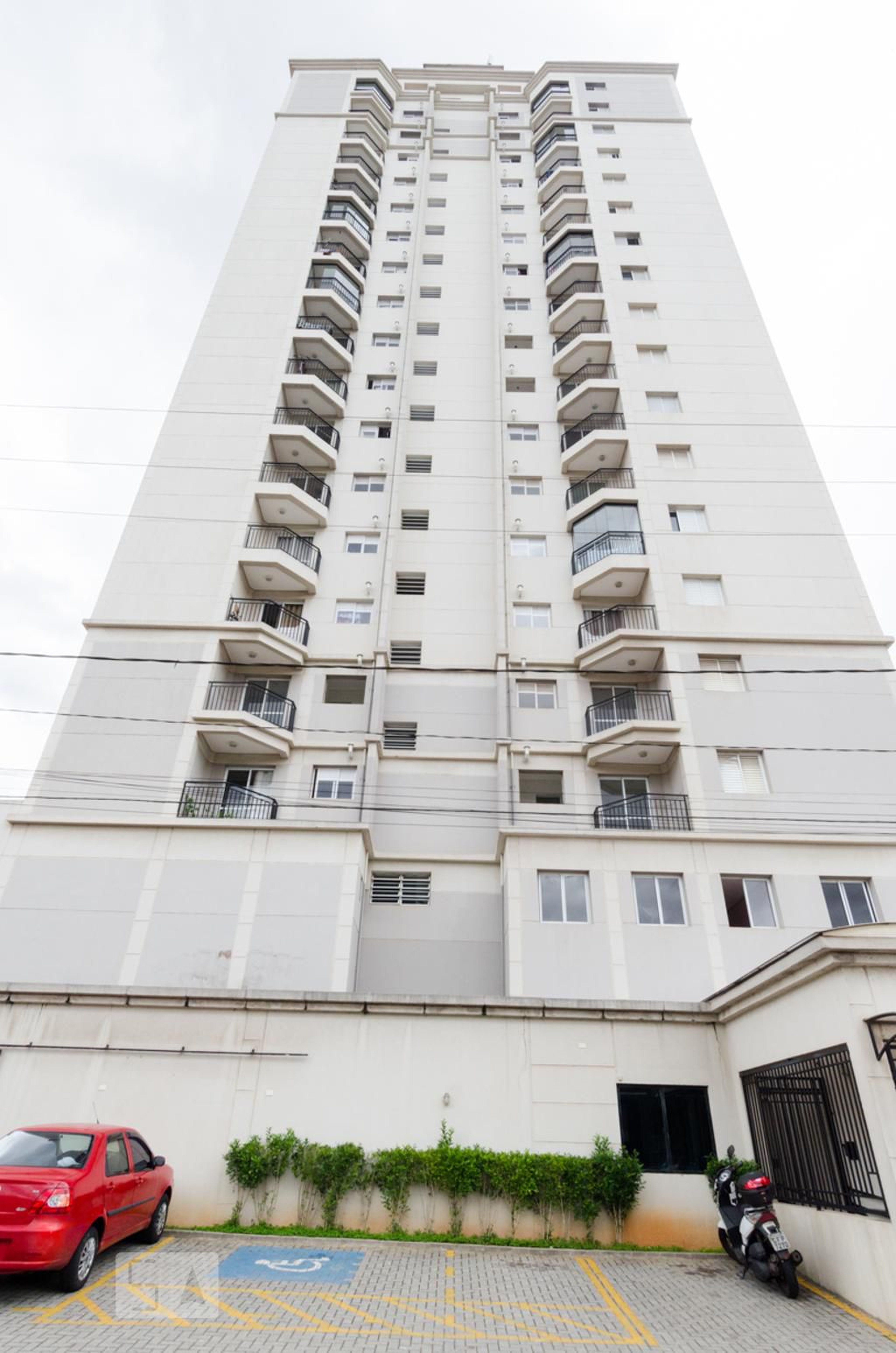 Fachada Condomínio em Avenida Pery Ronchetti, 118