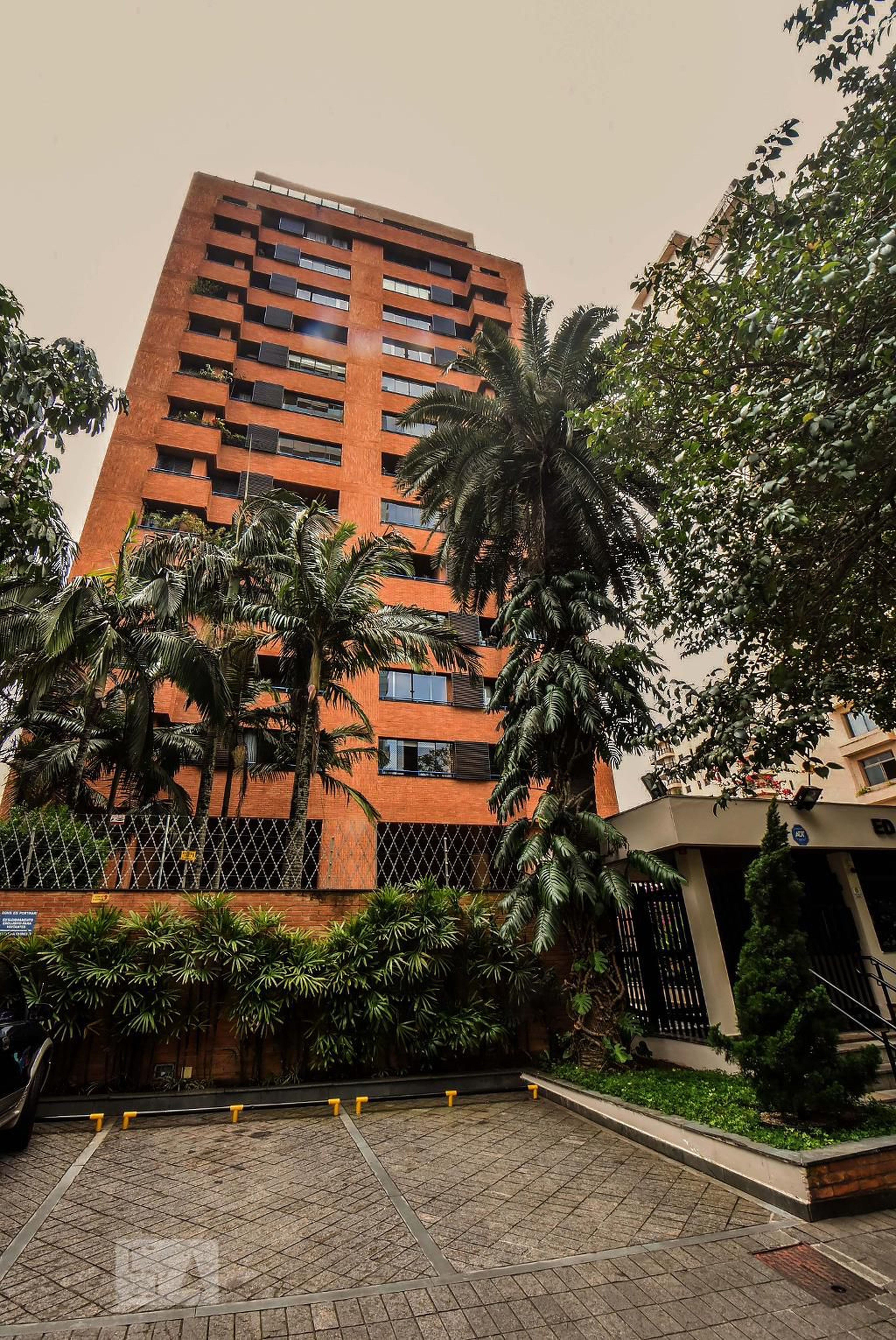 Prédio Condomínio Portinari