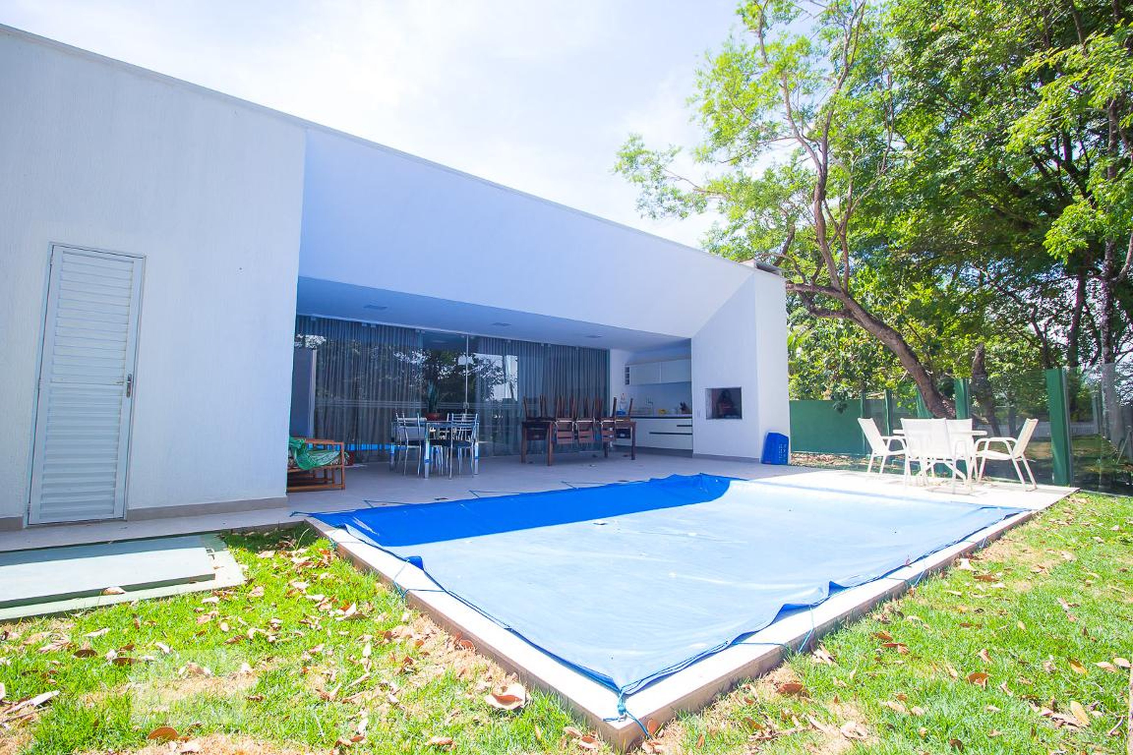 Piscina Condomínio em Condomínio Ville Montagne Quadra 01, Quadra 1 