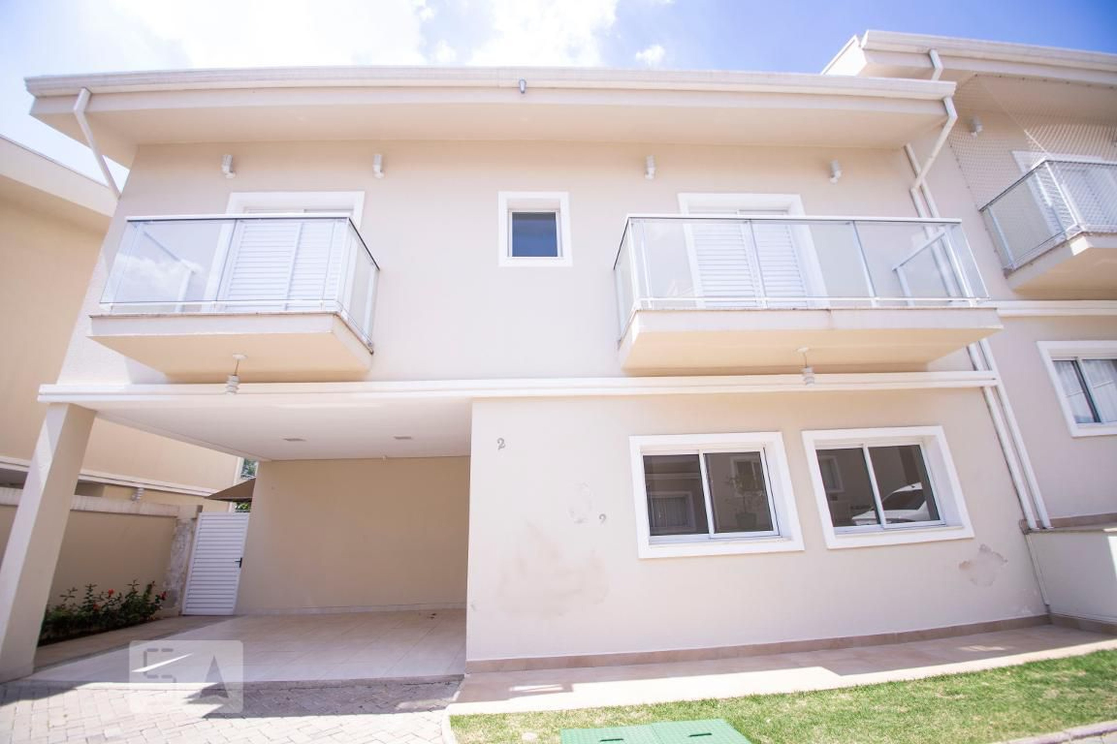 fachada Condomínio em Avenida Imperatriz Doná Teresa Cristina, 1130