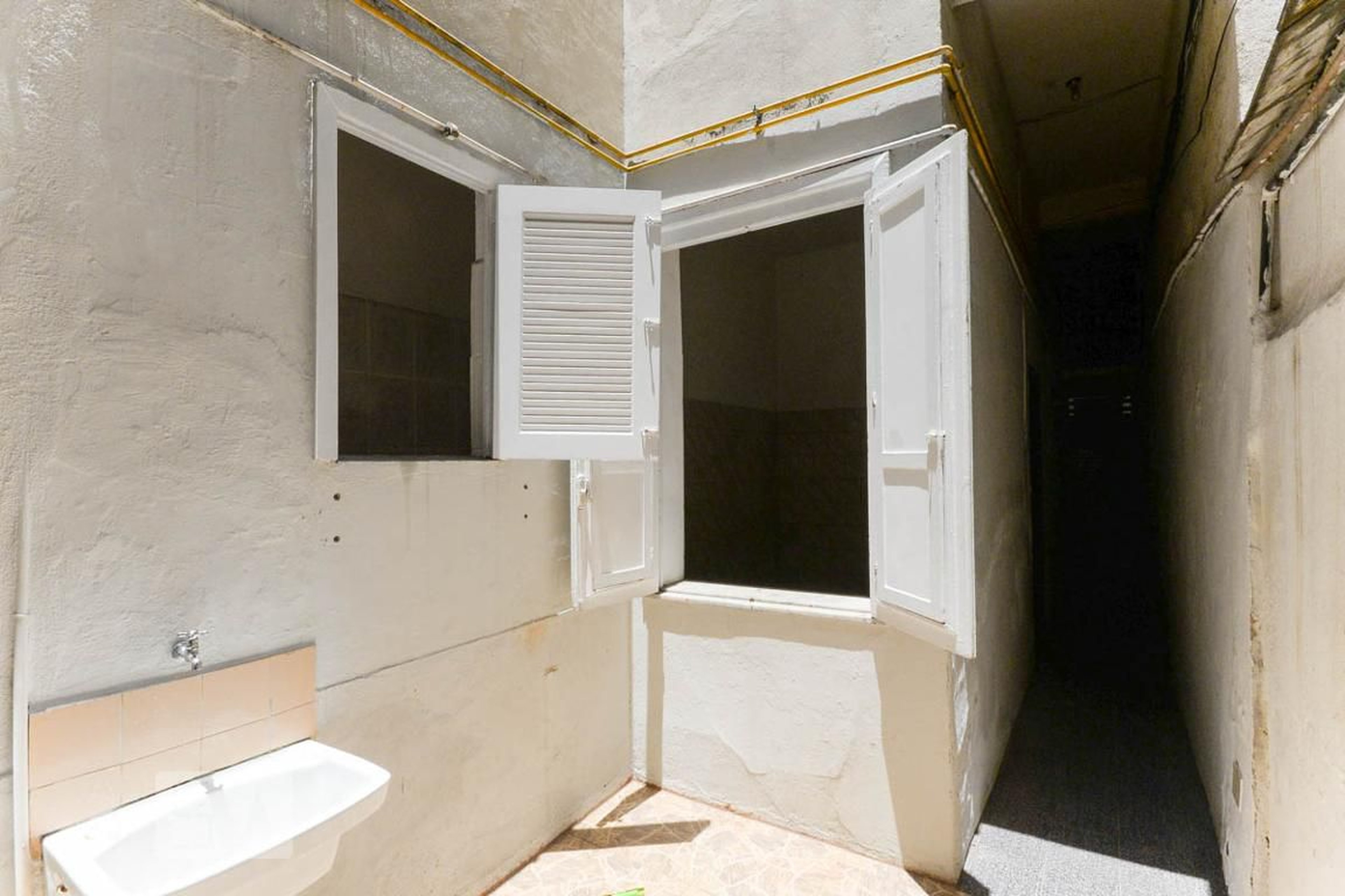 Fachada Condomínio em Rua Aristídes Lôbo, 210