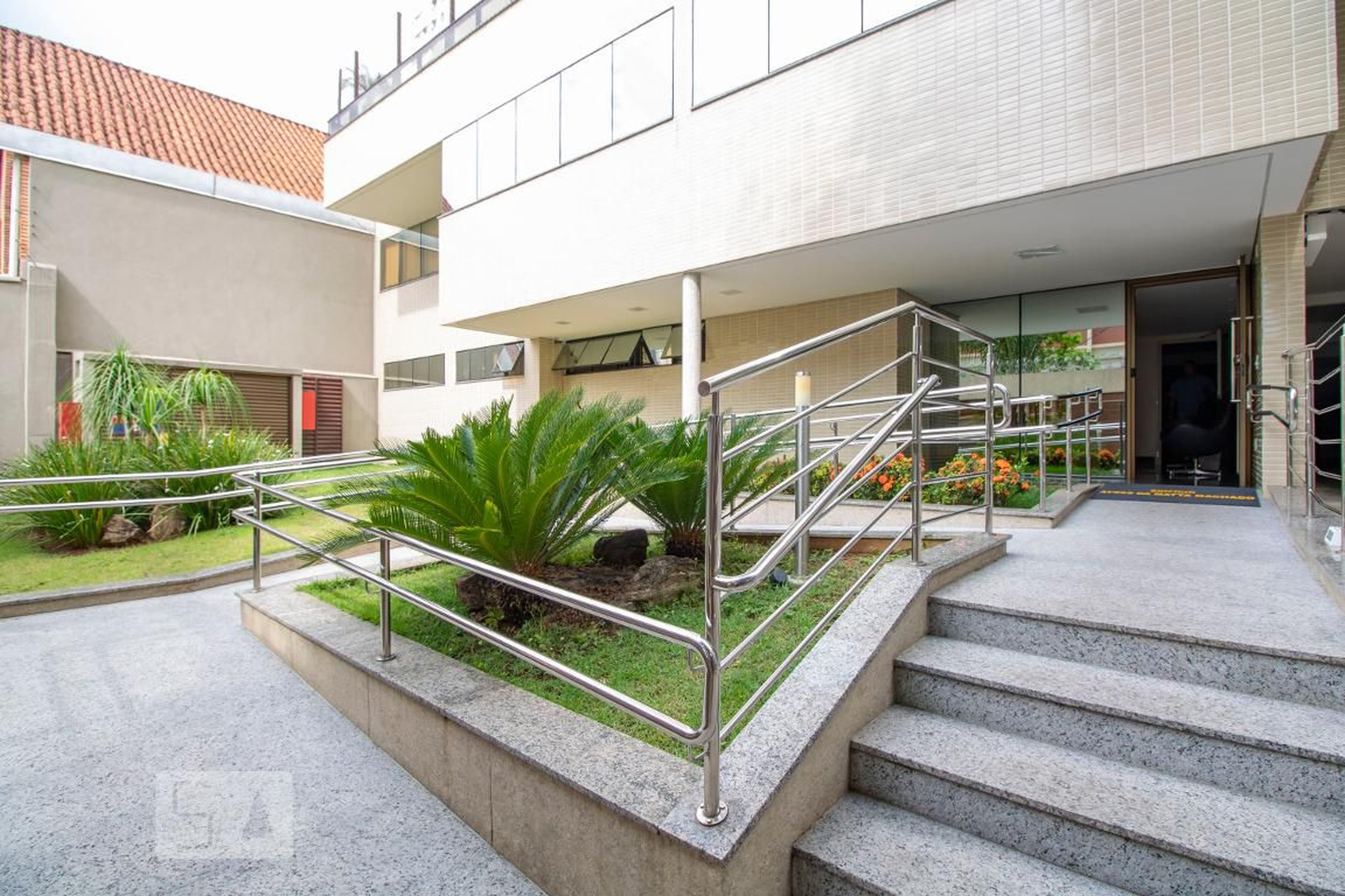 Entrada - Edifício