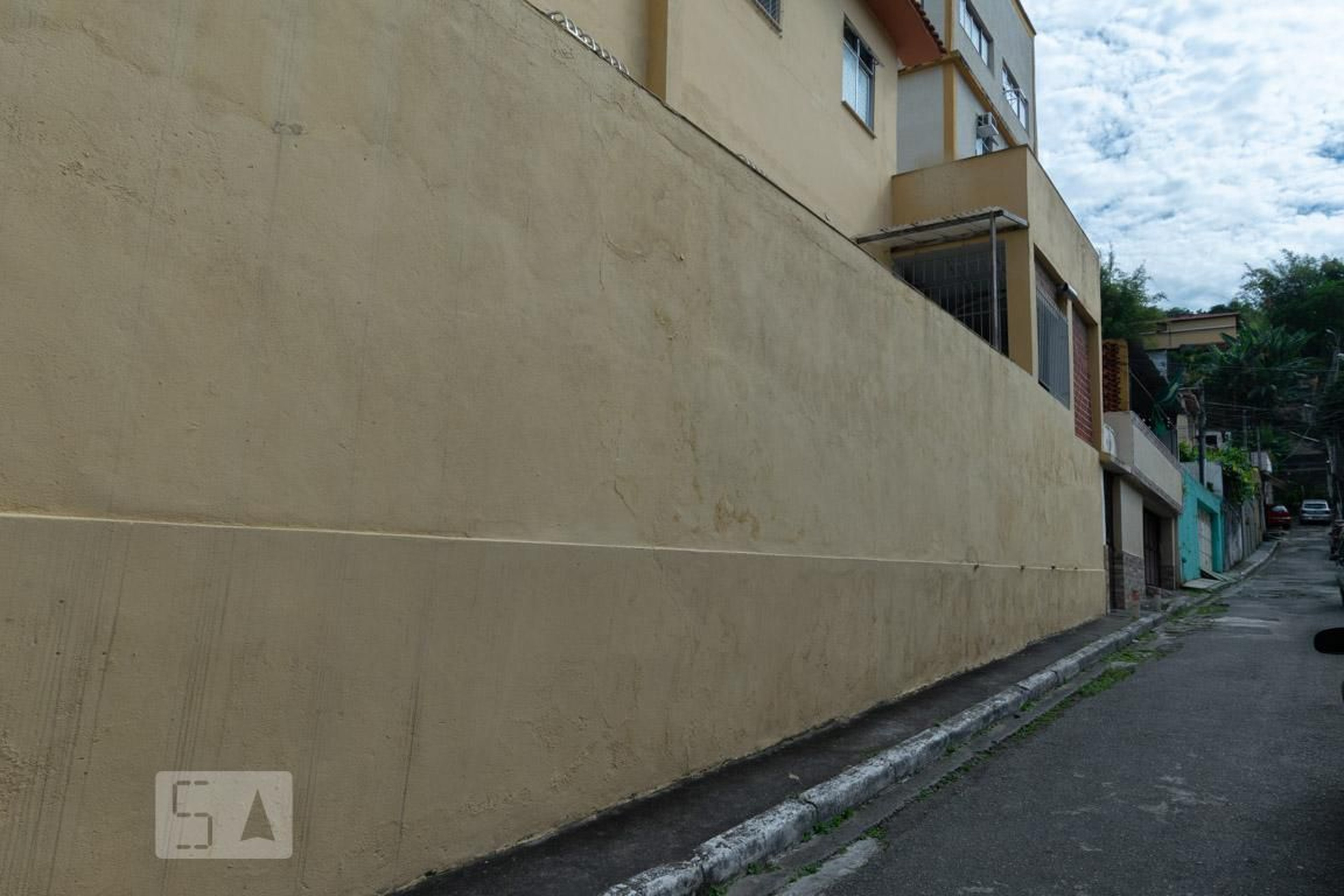 FACHADA Condomínio em Rua Vereador Duque Estrada, 203