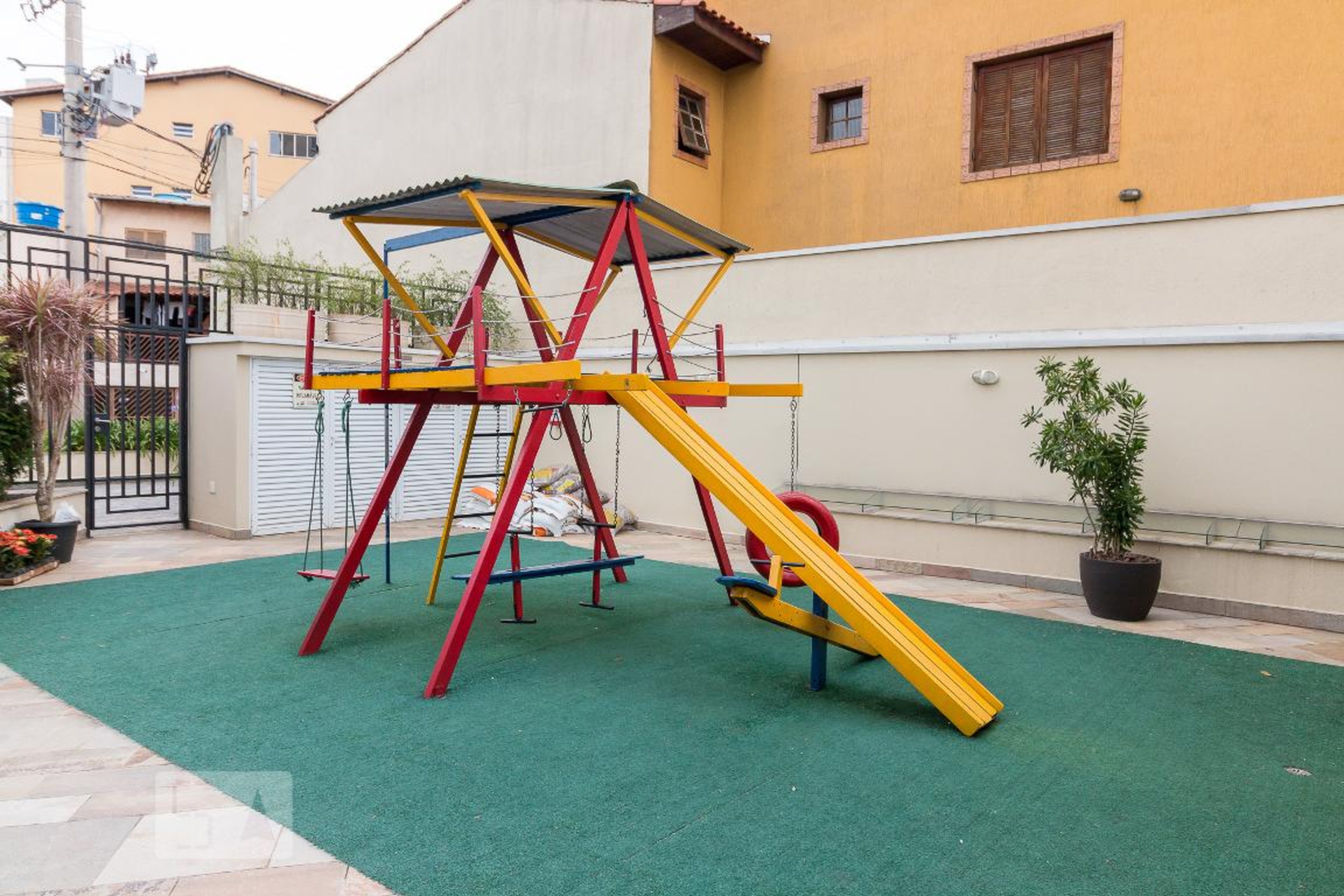 Playground - Alpes da Serra