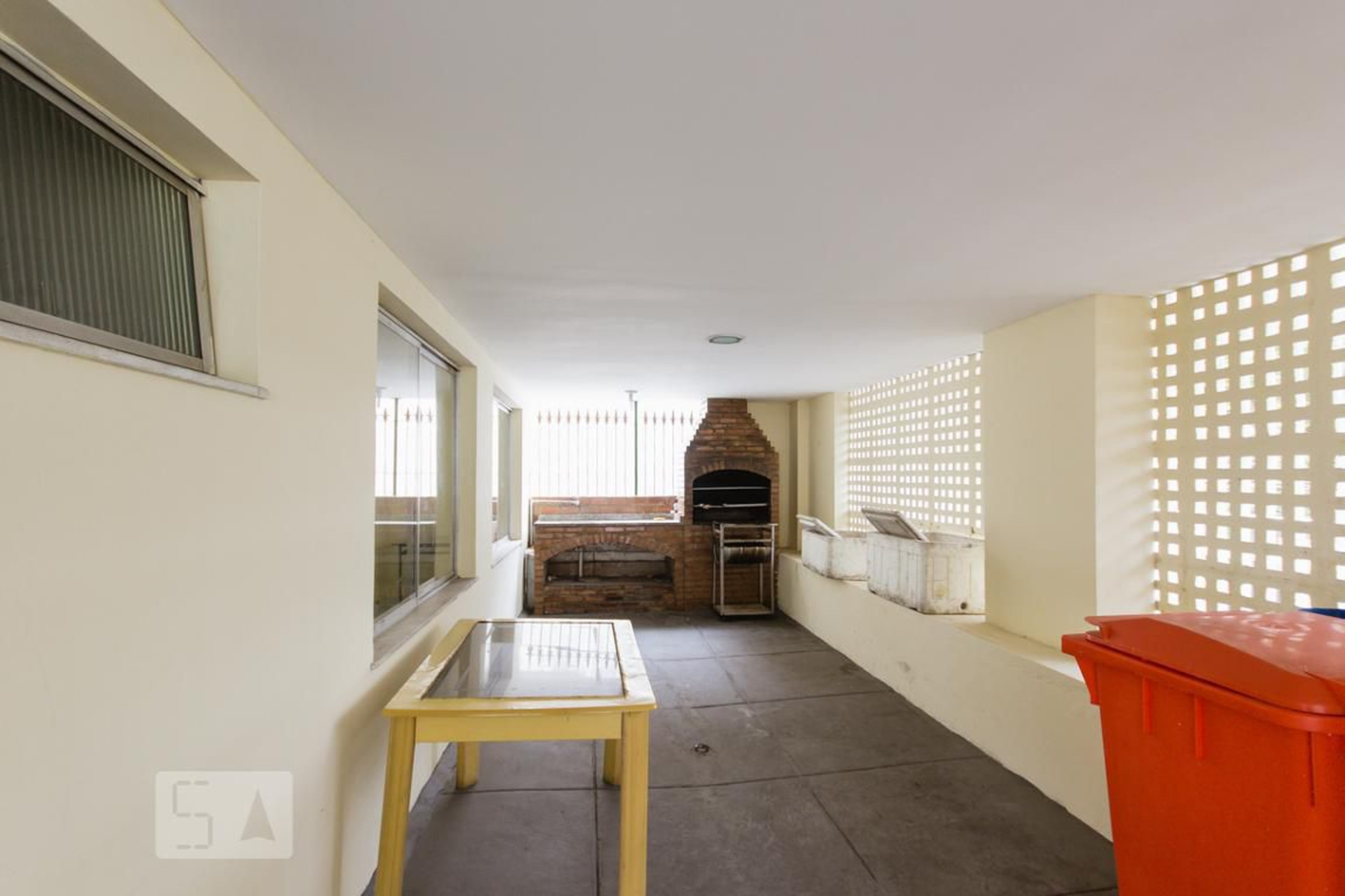 Churrasqueira - Edifício Caribe