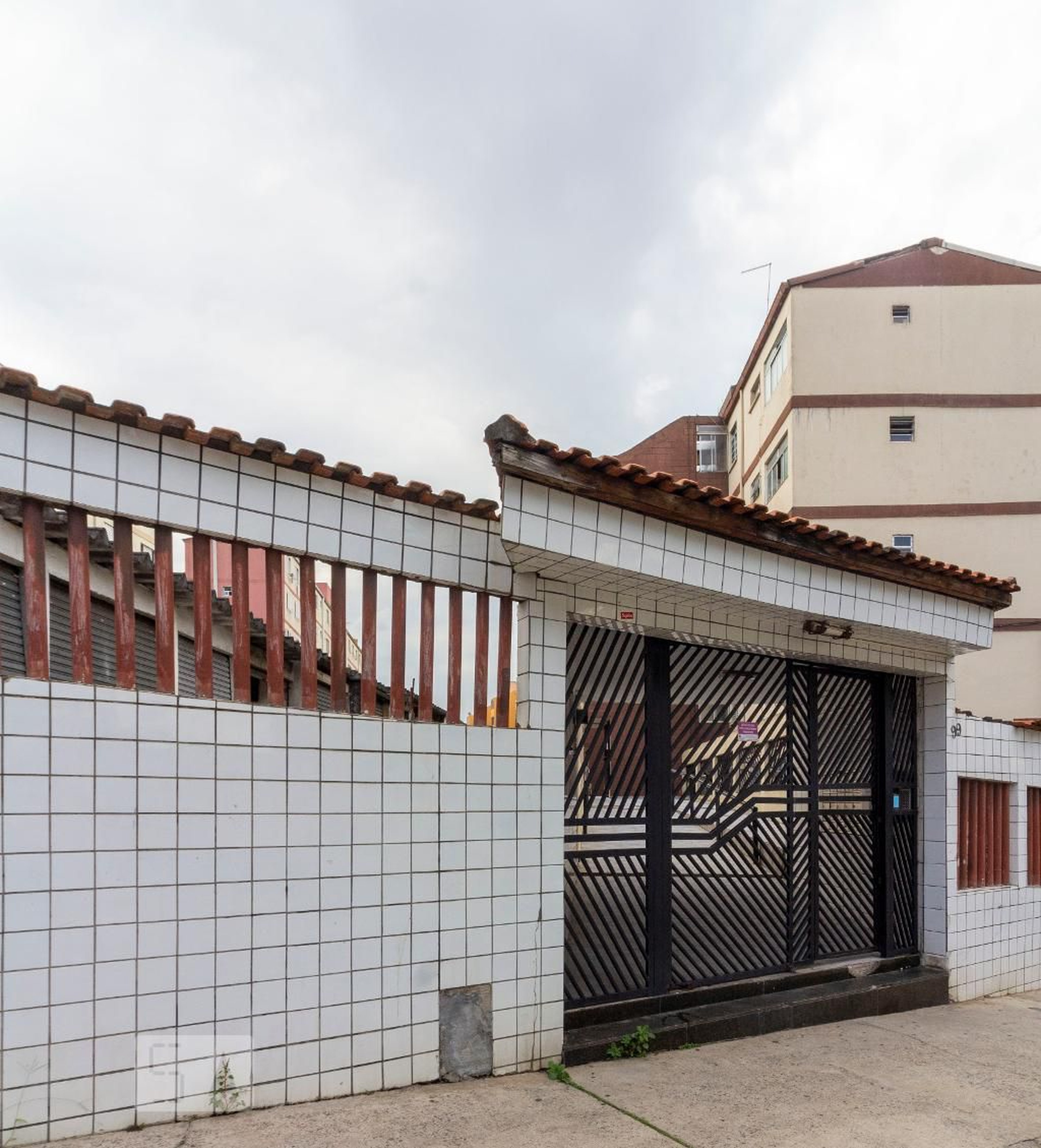 Fachada Condomínio em Rua Padre Manuel Pedroso, 99