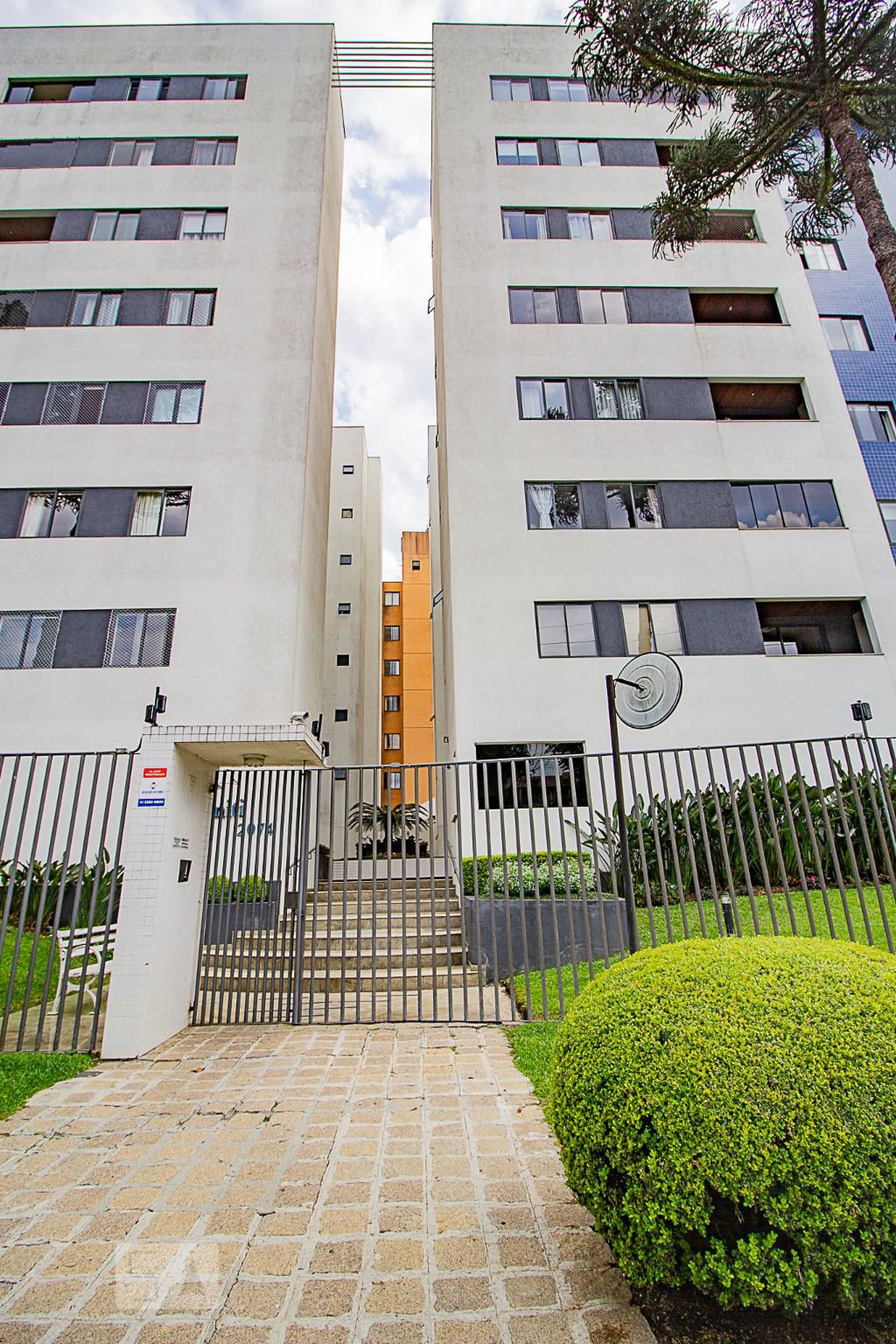 Fachada do Condomínio Edifício Dolomiti