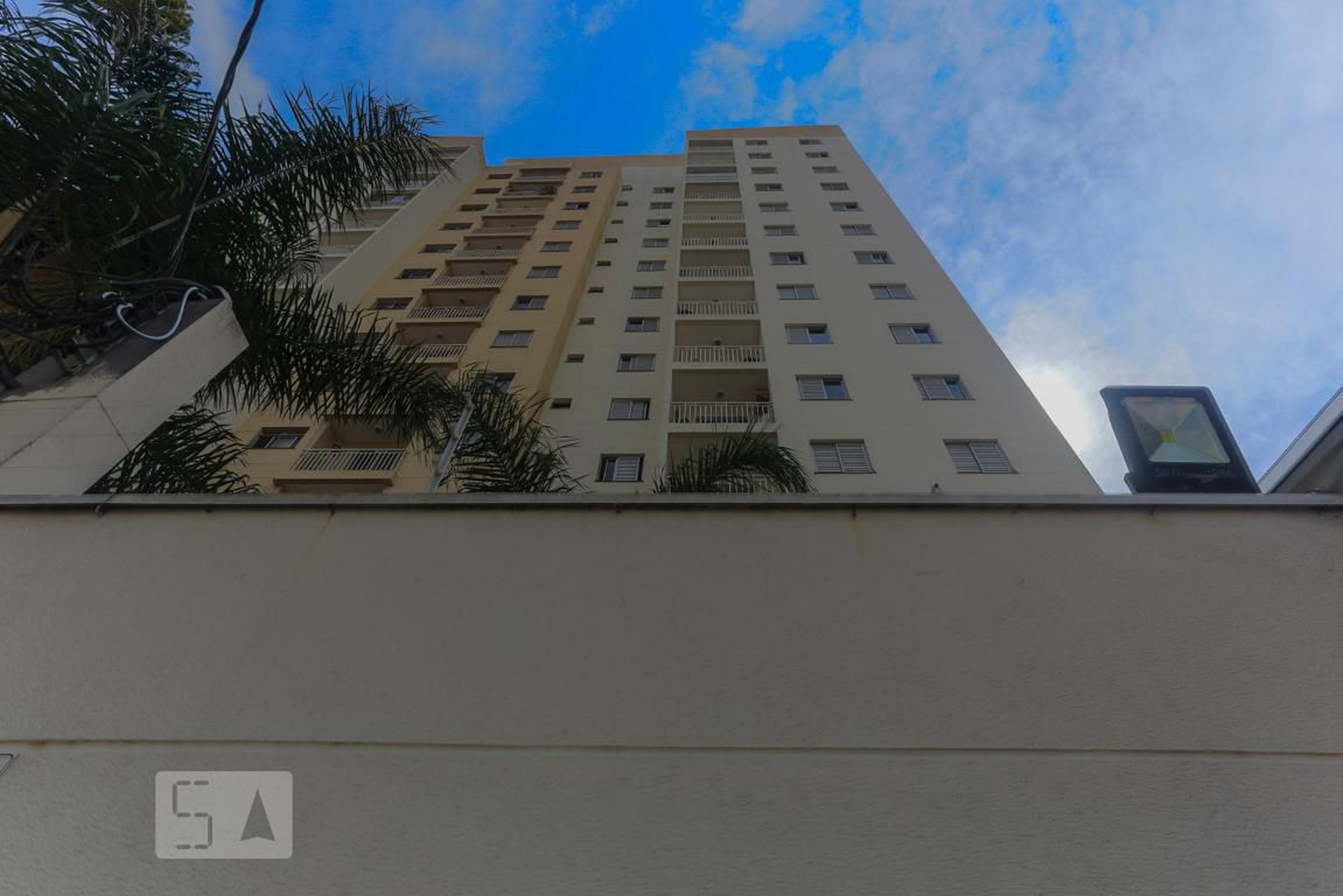 Fachada Condomínio em Rua Abagiba, 970