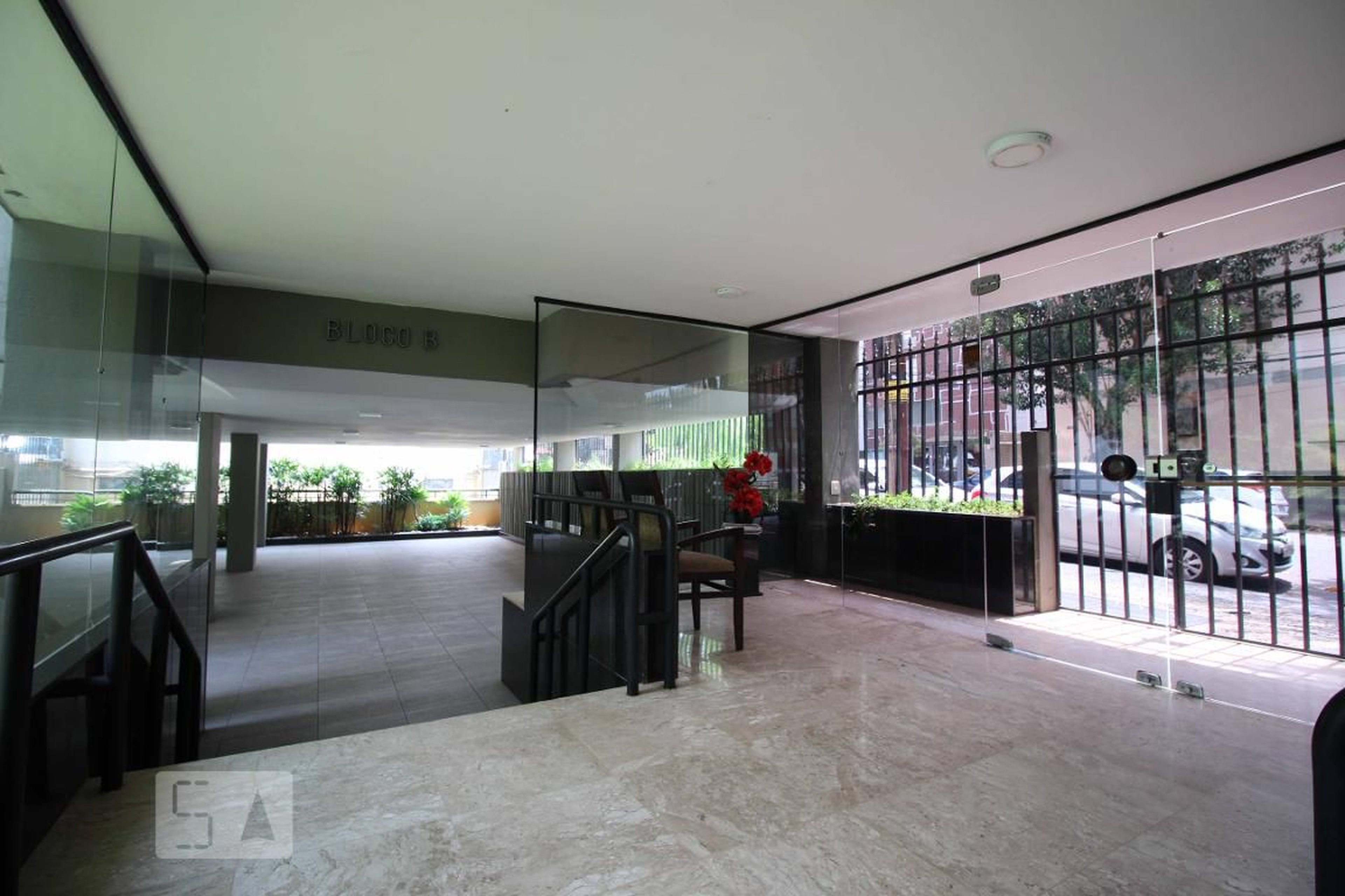 Entrada - Edifício Andromeda