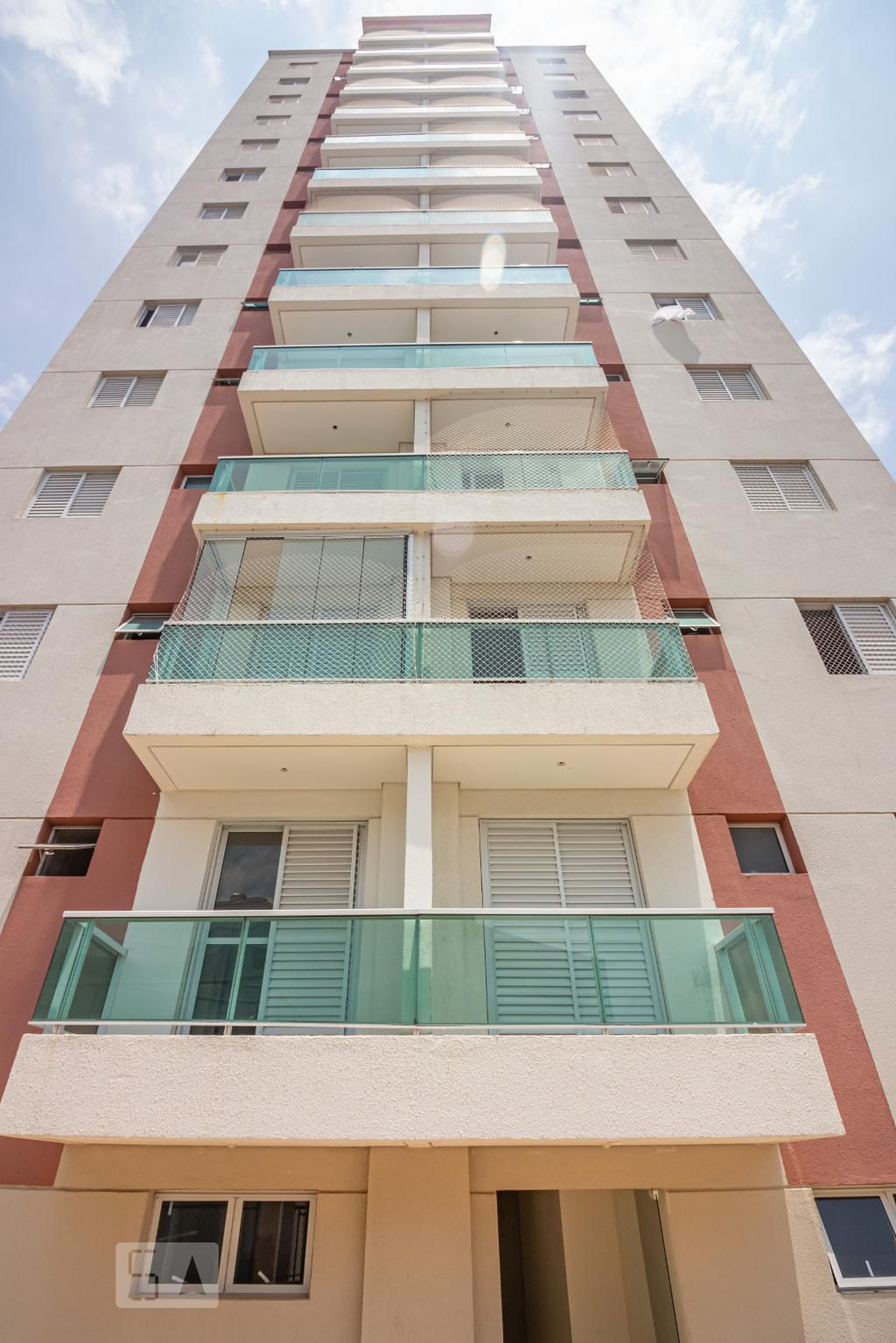 Fachada do Prédio Condomínio Valencia Max