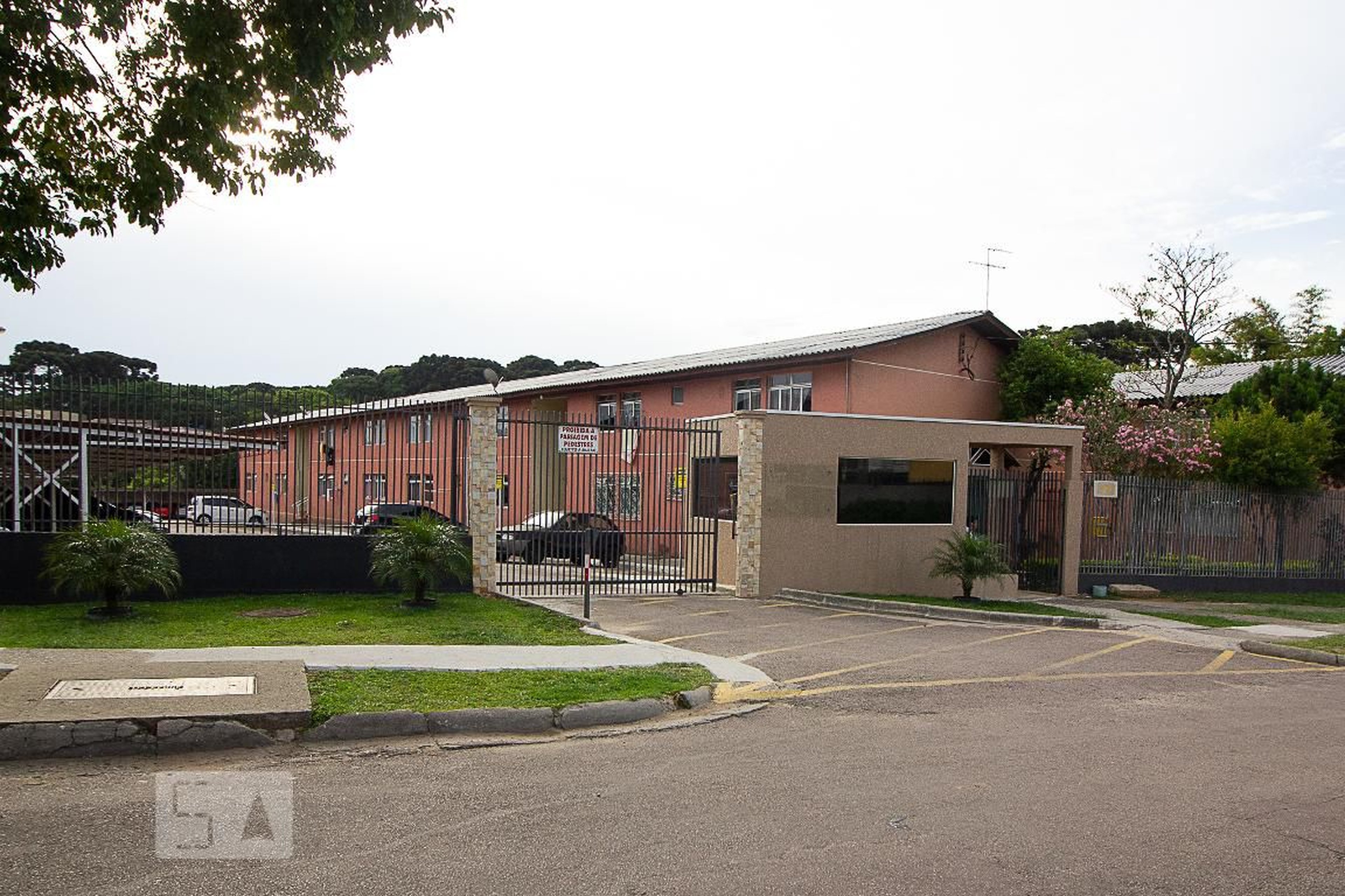 Fachada do Condomínio Residencial Azaleia I