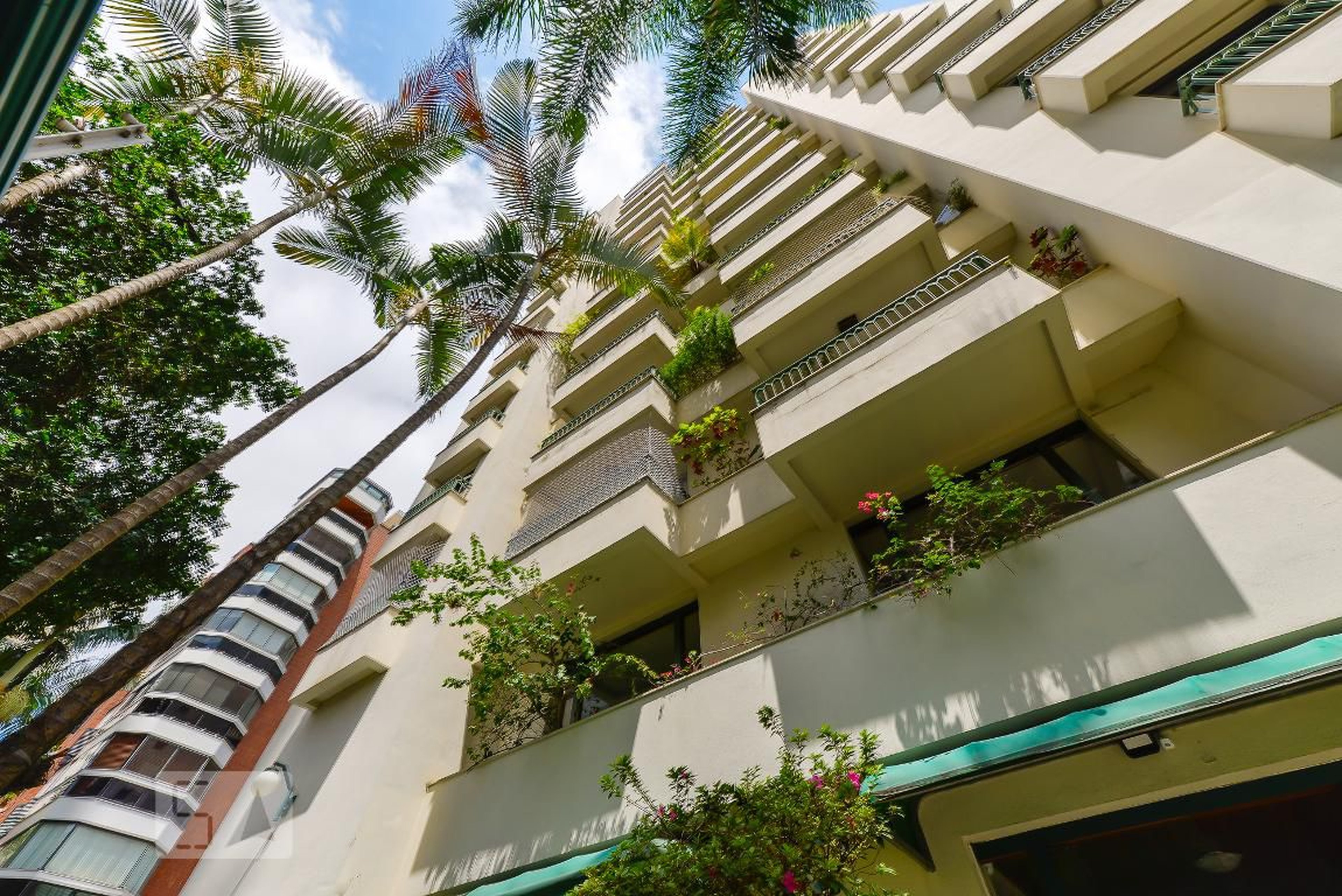 Fachada Condomínio em Rua Professor Vital Palma e Silva, 101