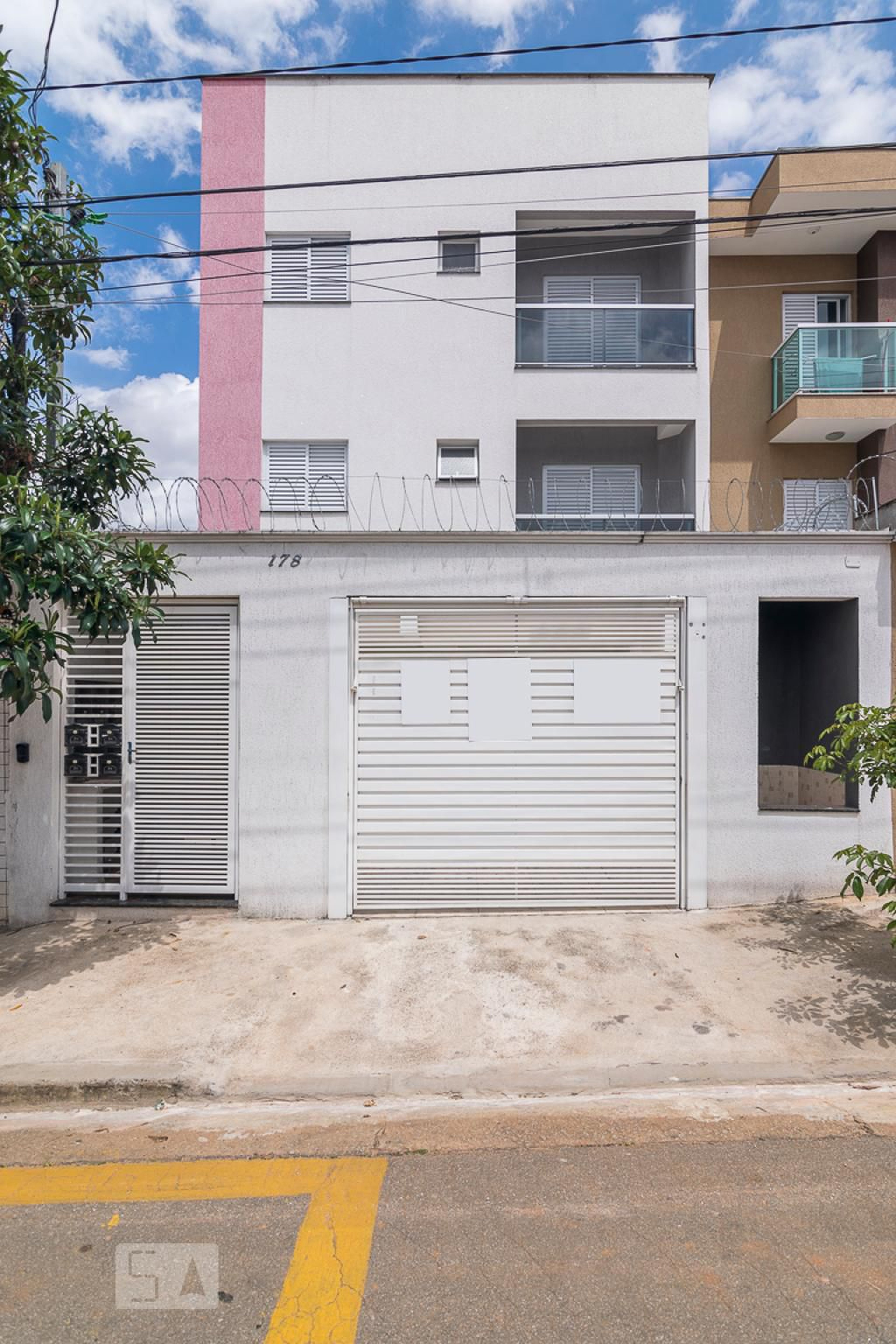 Fachada Residencial Antuerpia house